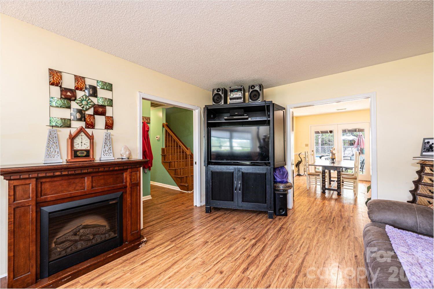 Deer Creek - Residential