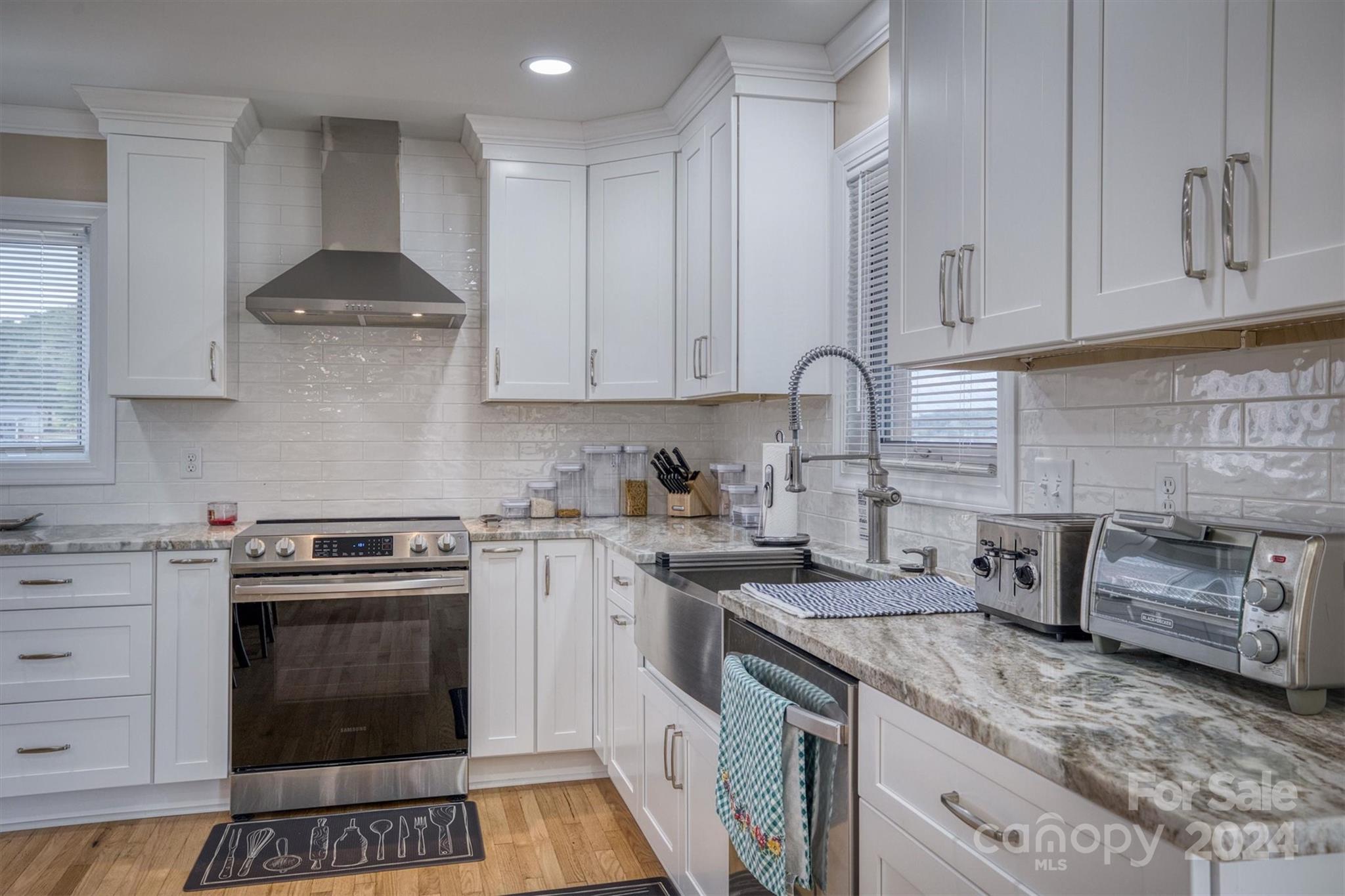 Lake Vista - Residential