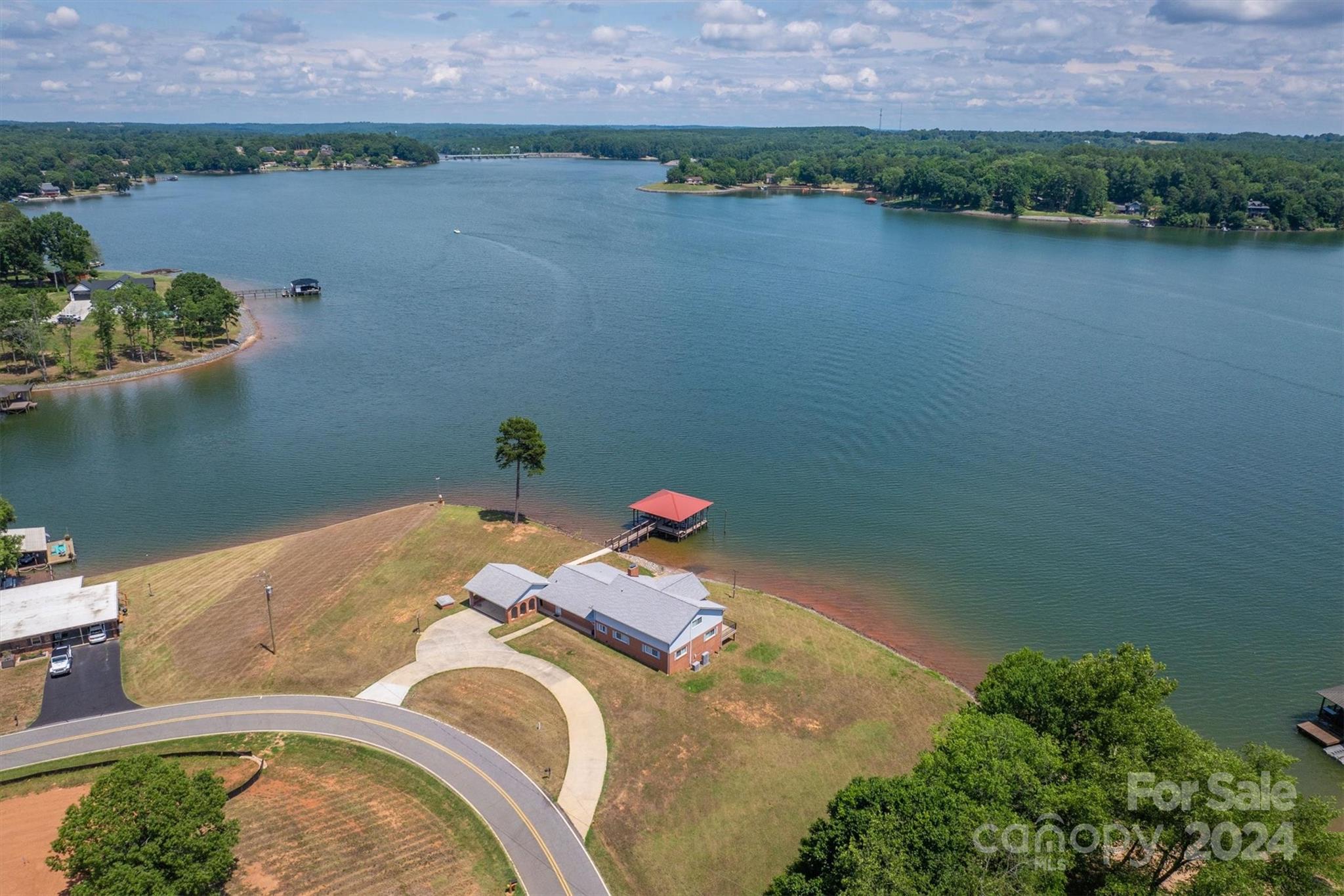 Lake Vista - Residential