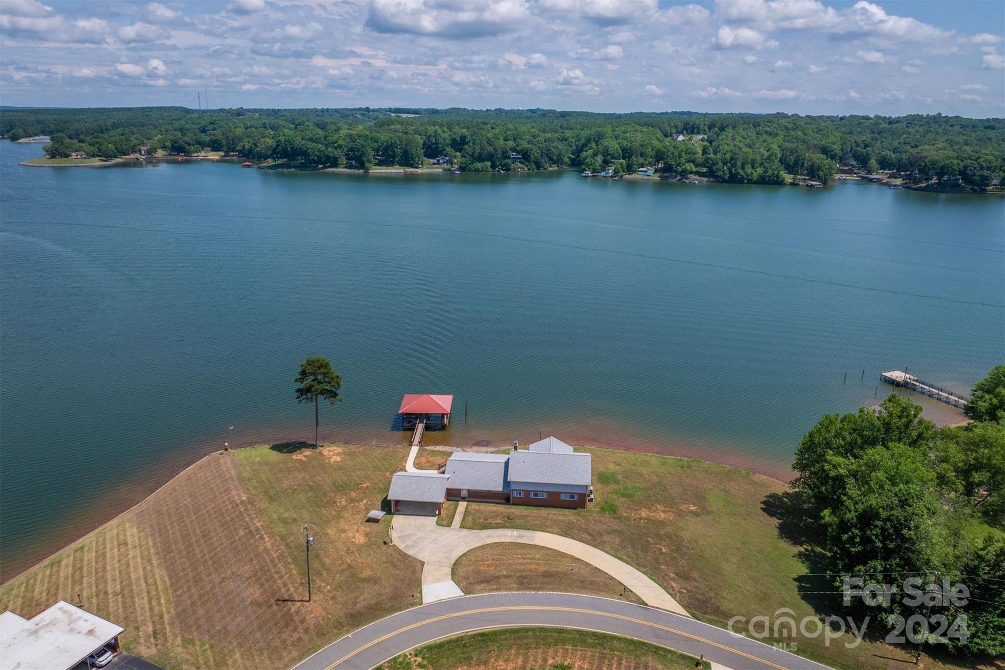 Lake Vista - Residential