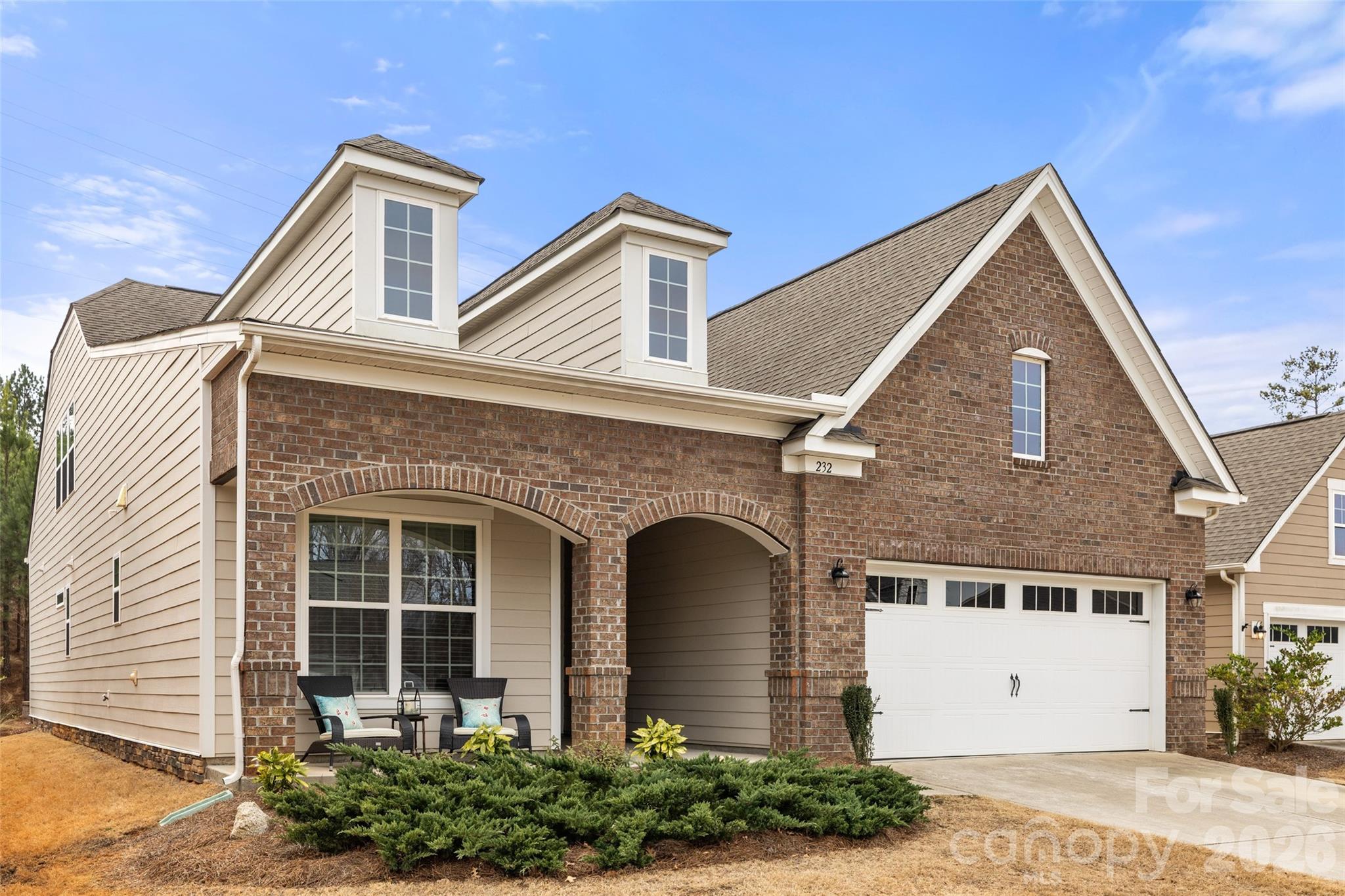 Imagery On Mtn Island - Residential