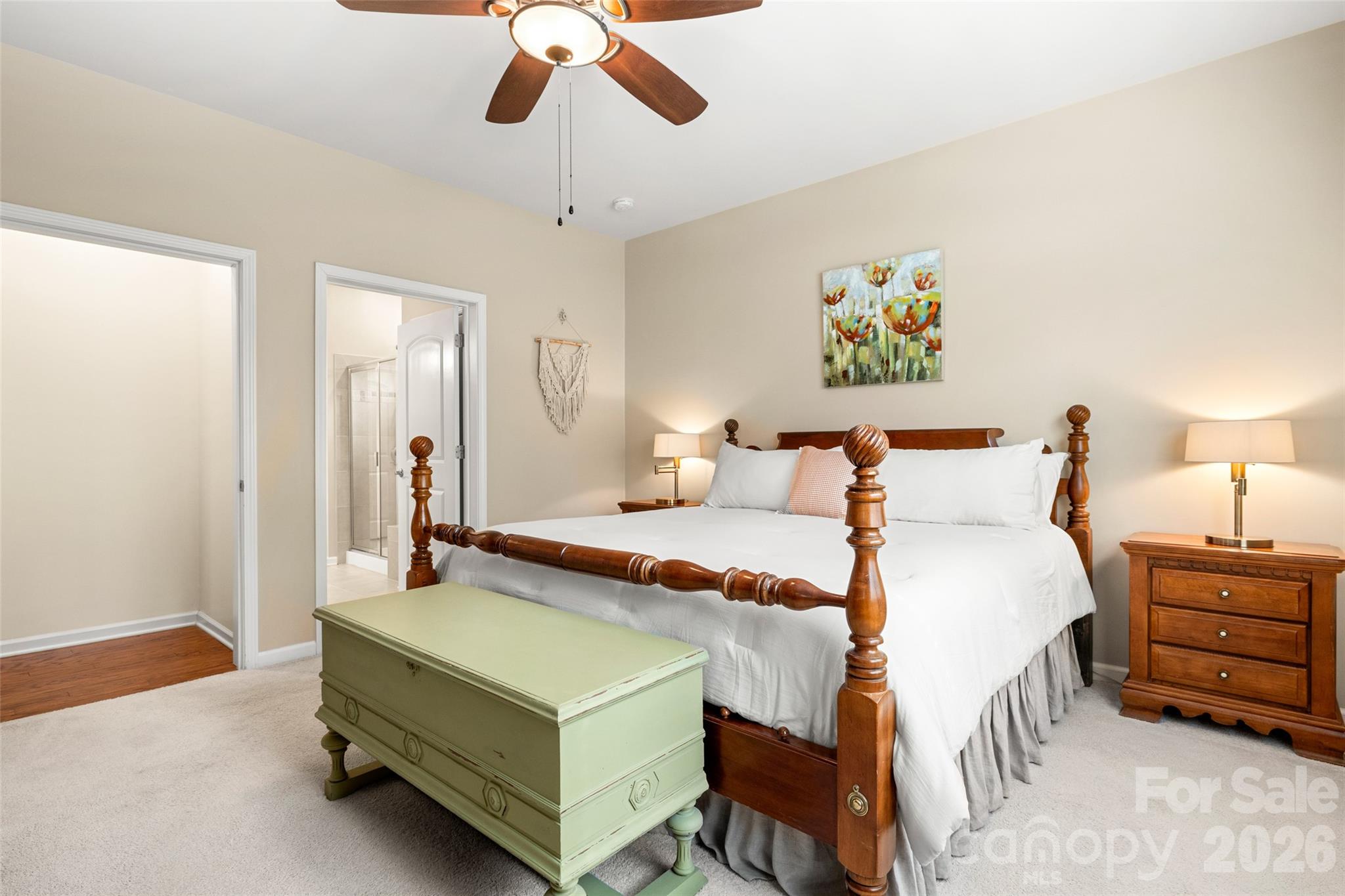 Imagery On Mtn Island - Residential