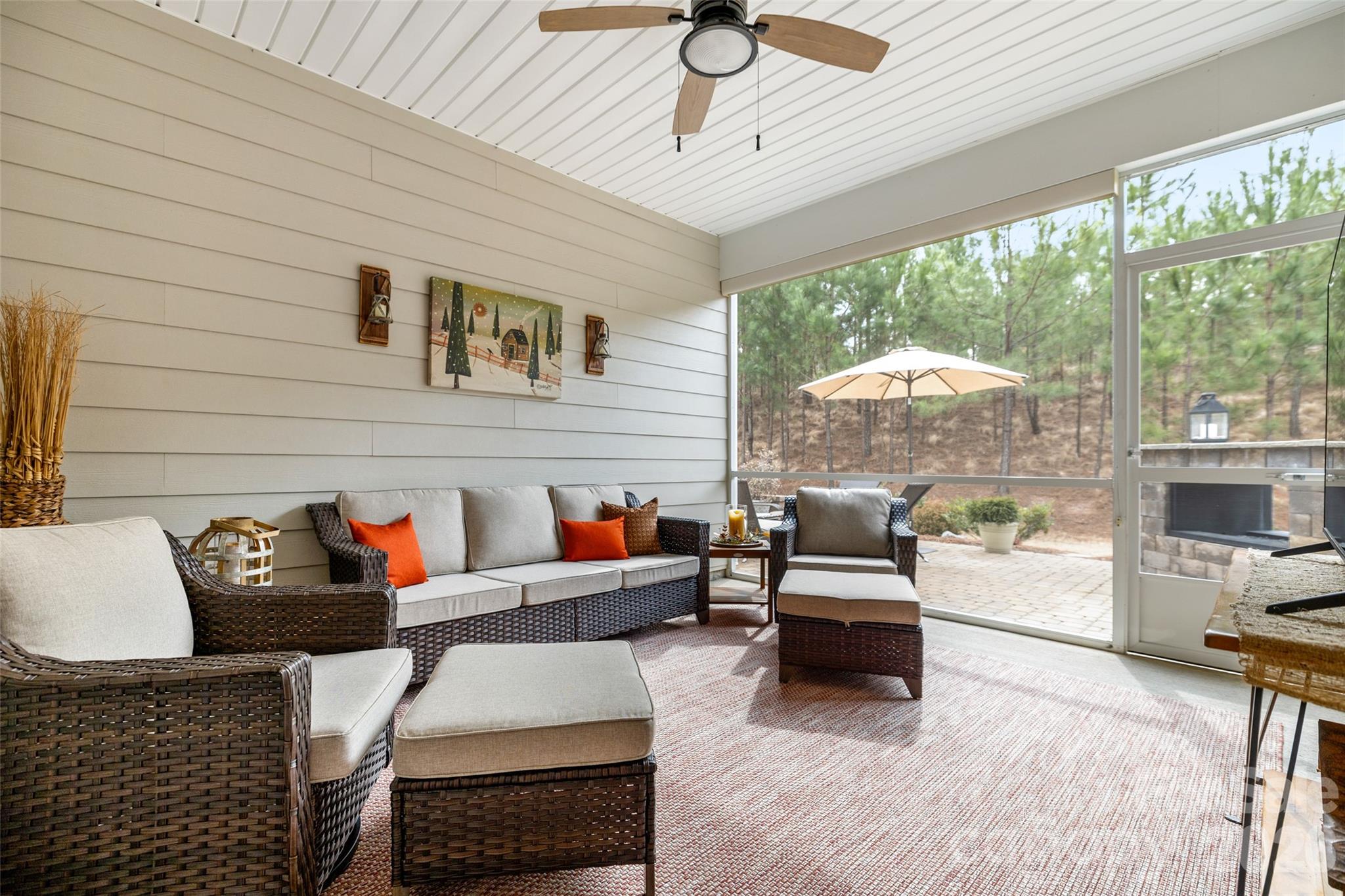 Imagery On Mtn Island - Residential