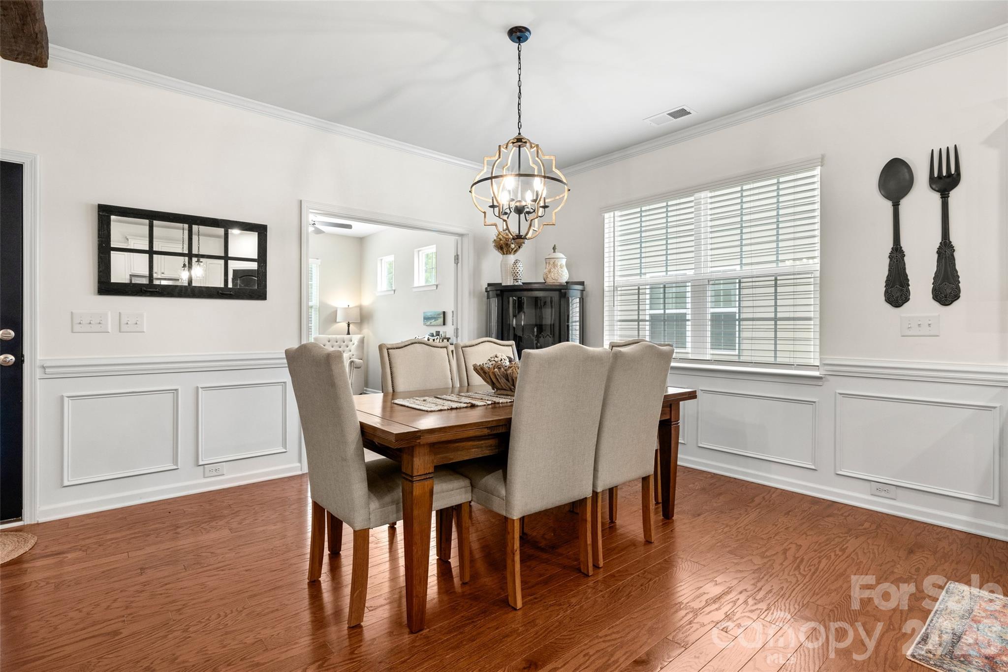 Imagery On Mtn Island - Residential