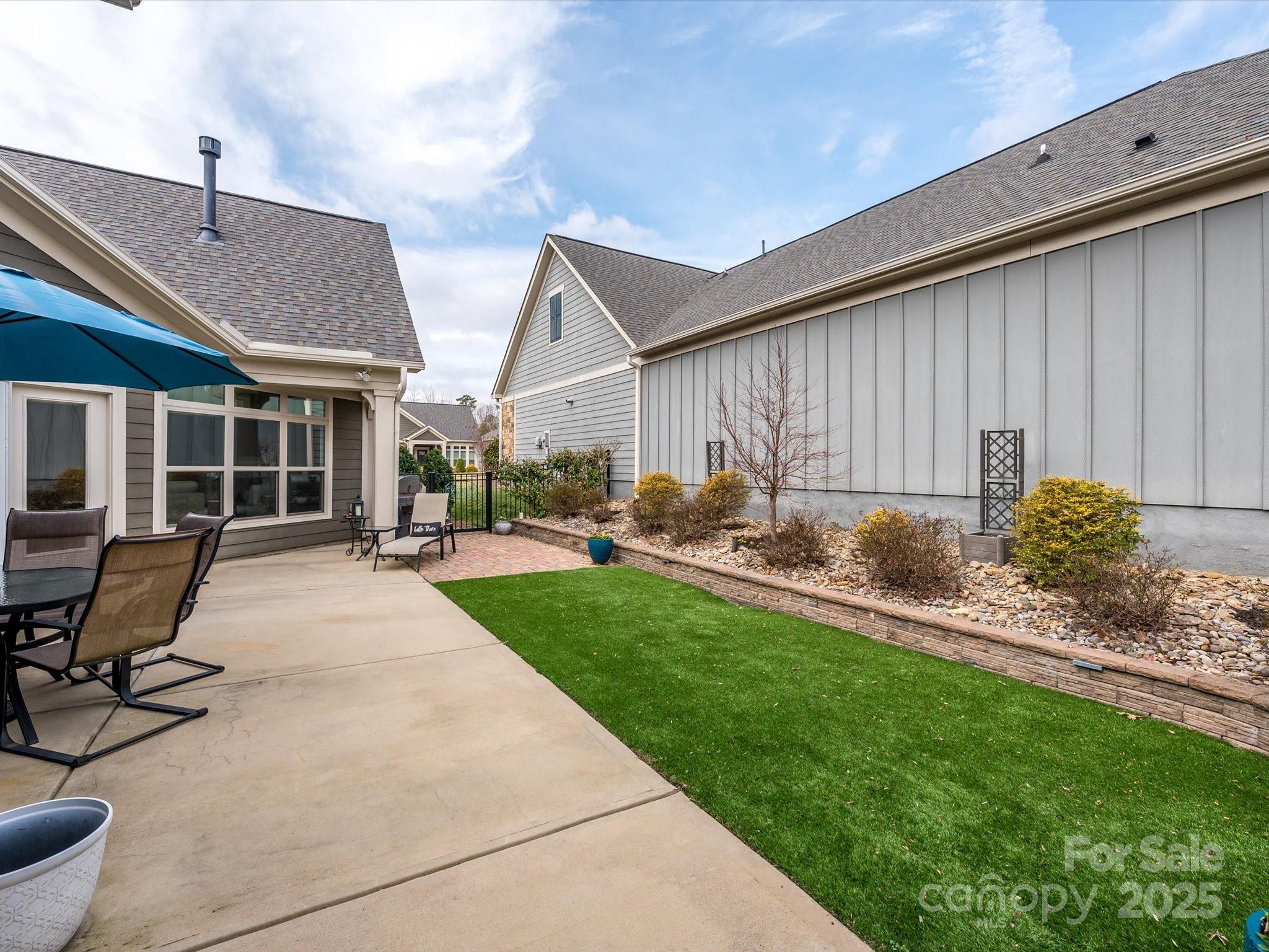The Courtyards at Wesley Chapel - Residential