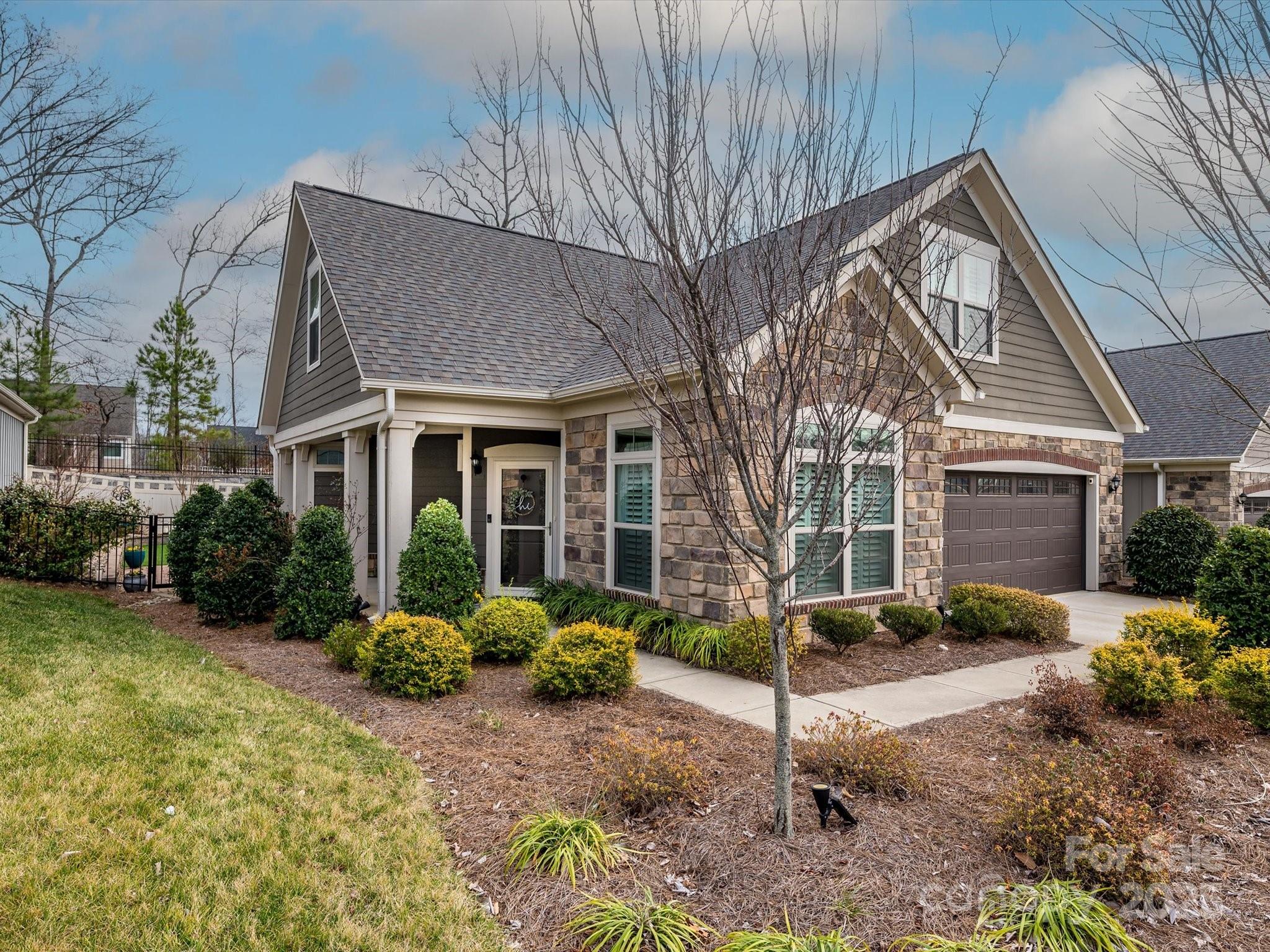 The Courtyards at Wesley Chapel - Residential