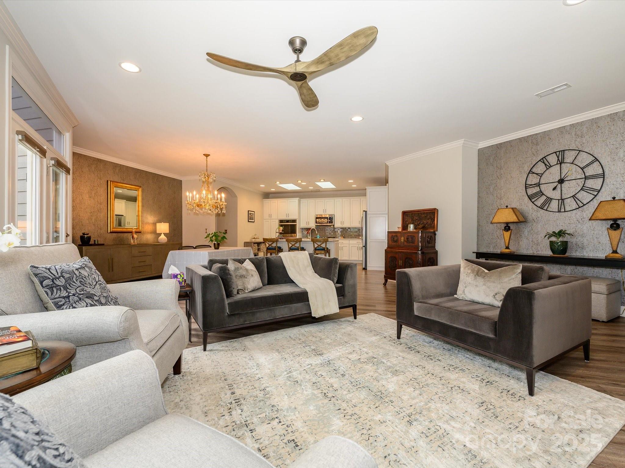 The Courtyards at Wesley Chapel - Residential