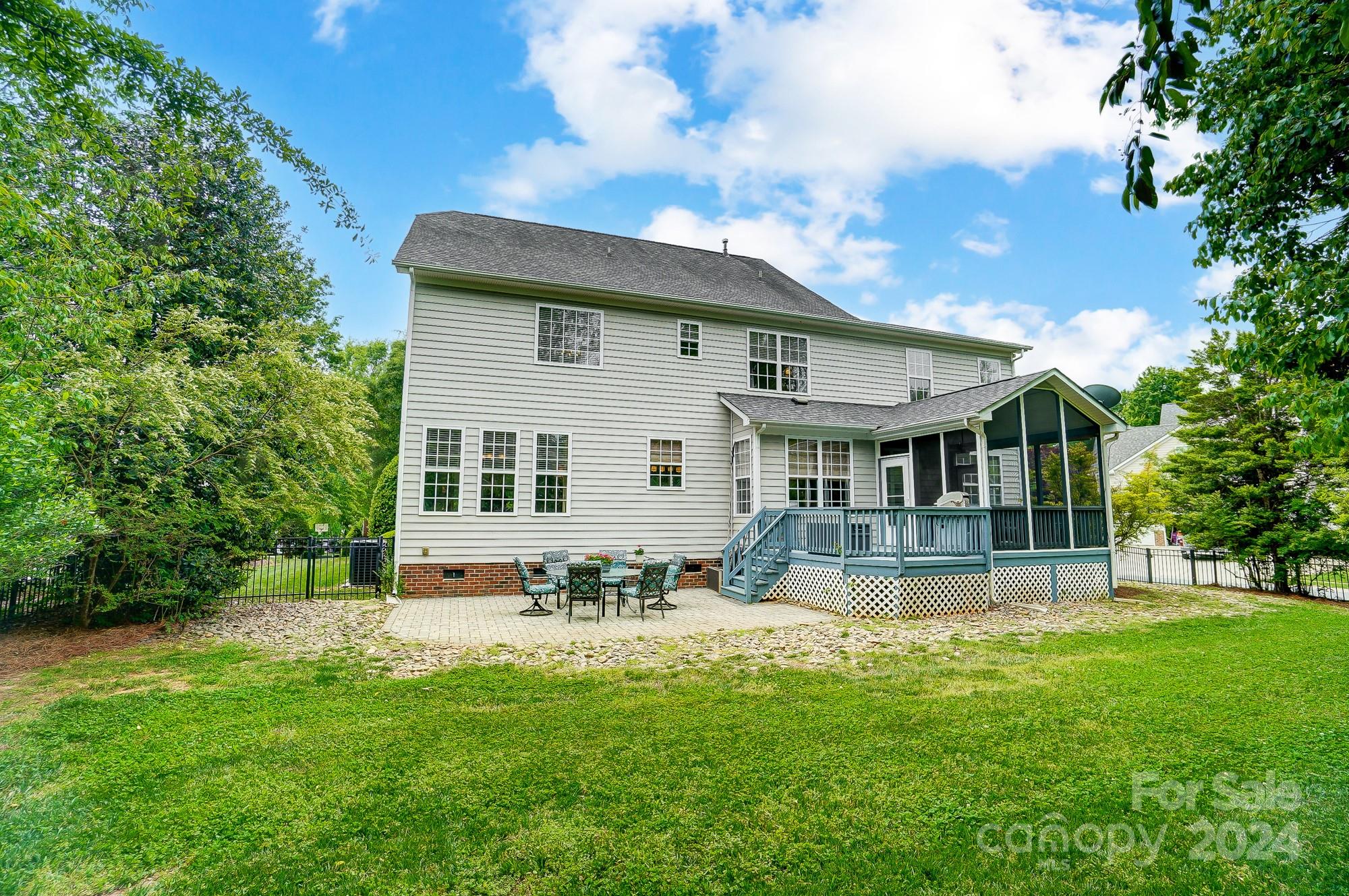 Quellin - Residential