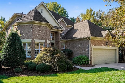 Photo of 5637 Fairway View Drive, Charlotte, NC 28277 (MLS # 4436815)