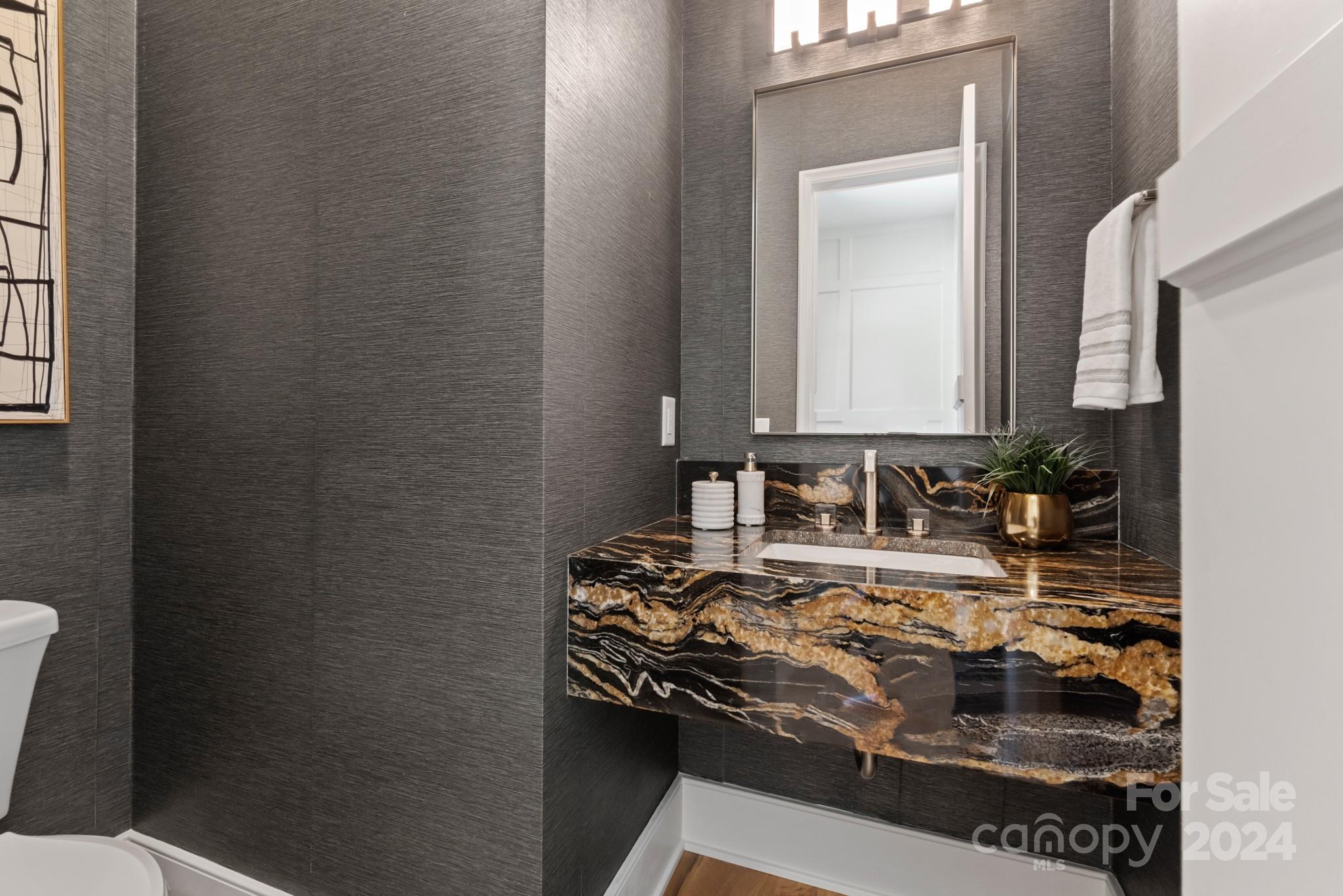 Cardinal Crest - Residential