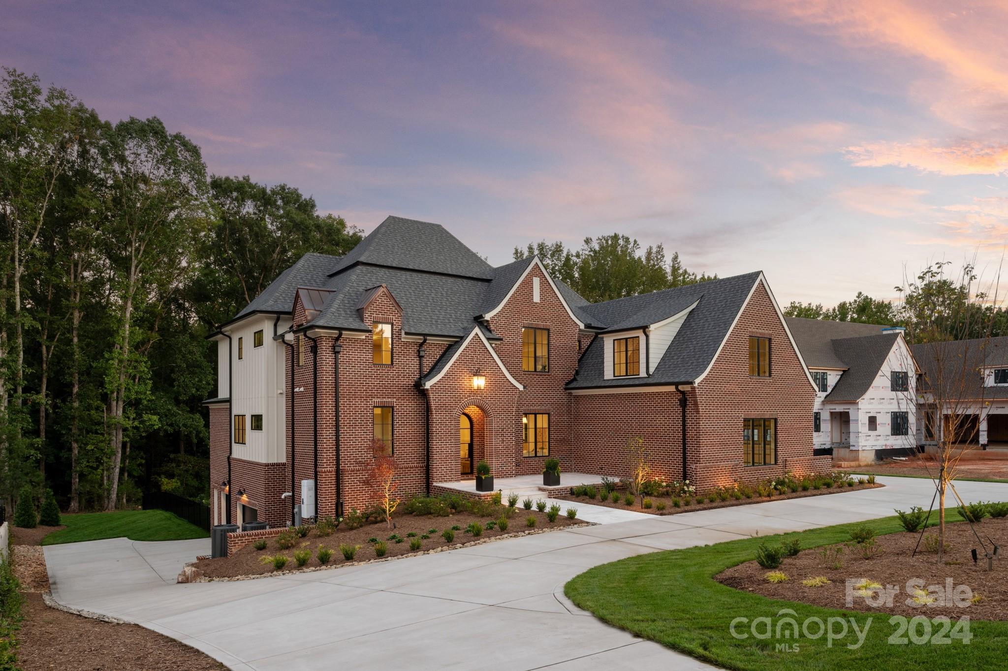 Cardinal Crest - Residential