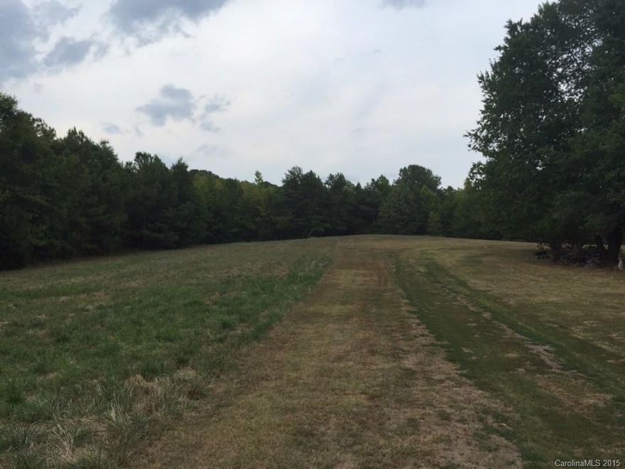 Approx 18.5 Acres of absolutely stunning real estate! Beautiful wooded land with several exciting house sites with large oak trees. Open land that is perfect for Horses or cattle. Pictures show this beautiful land that is loaded with walking/four wheeler trails. Please see this land for yourself!!!