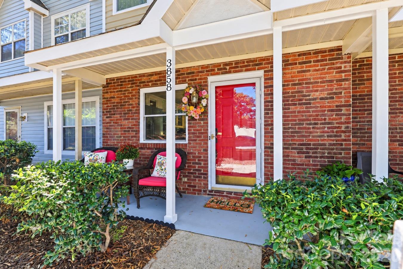 3858 Mosscroft Lane 1702
