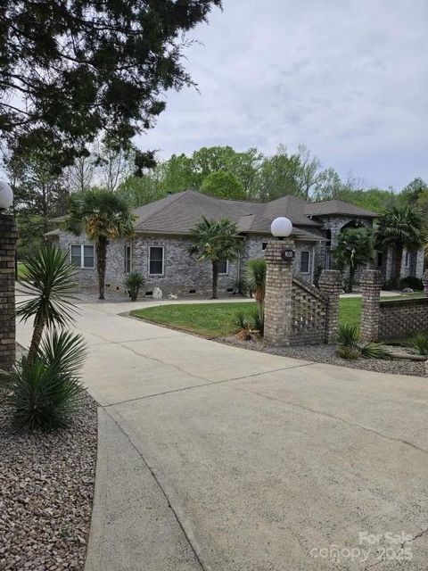 9535 Potter Road Matthews NC 28104