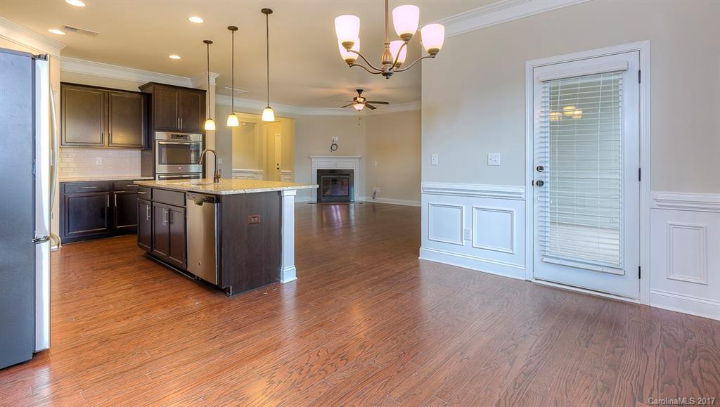 The Vineyards on Lake Wylie - Residential