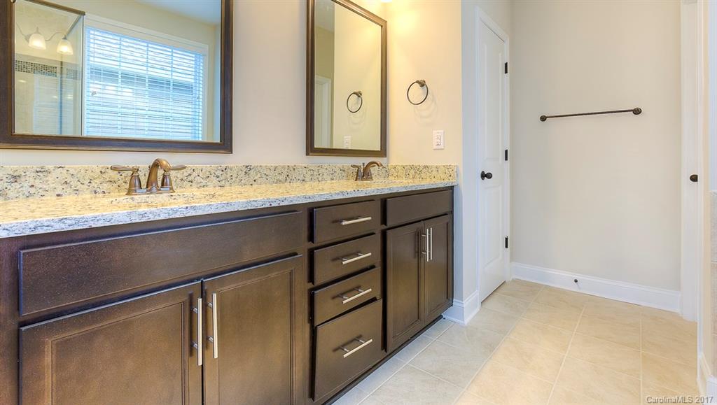 The Vineyards on Lake Wylie - Residential