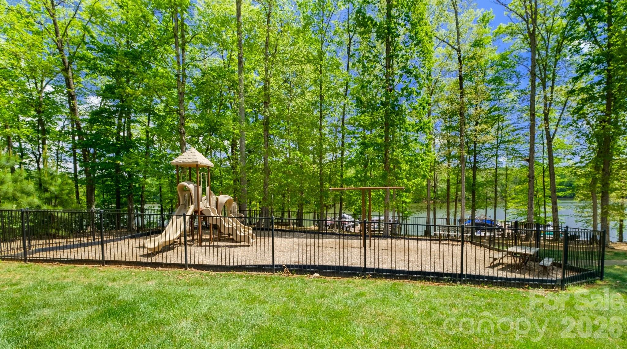 The Vineyards on Lake Wylie - Residential