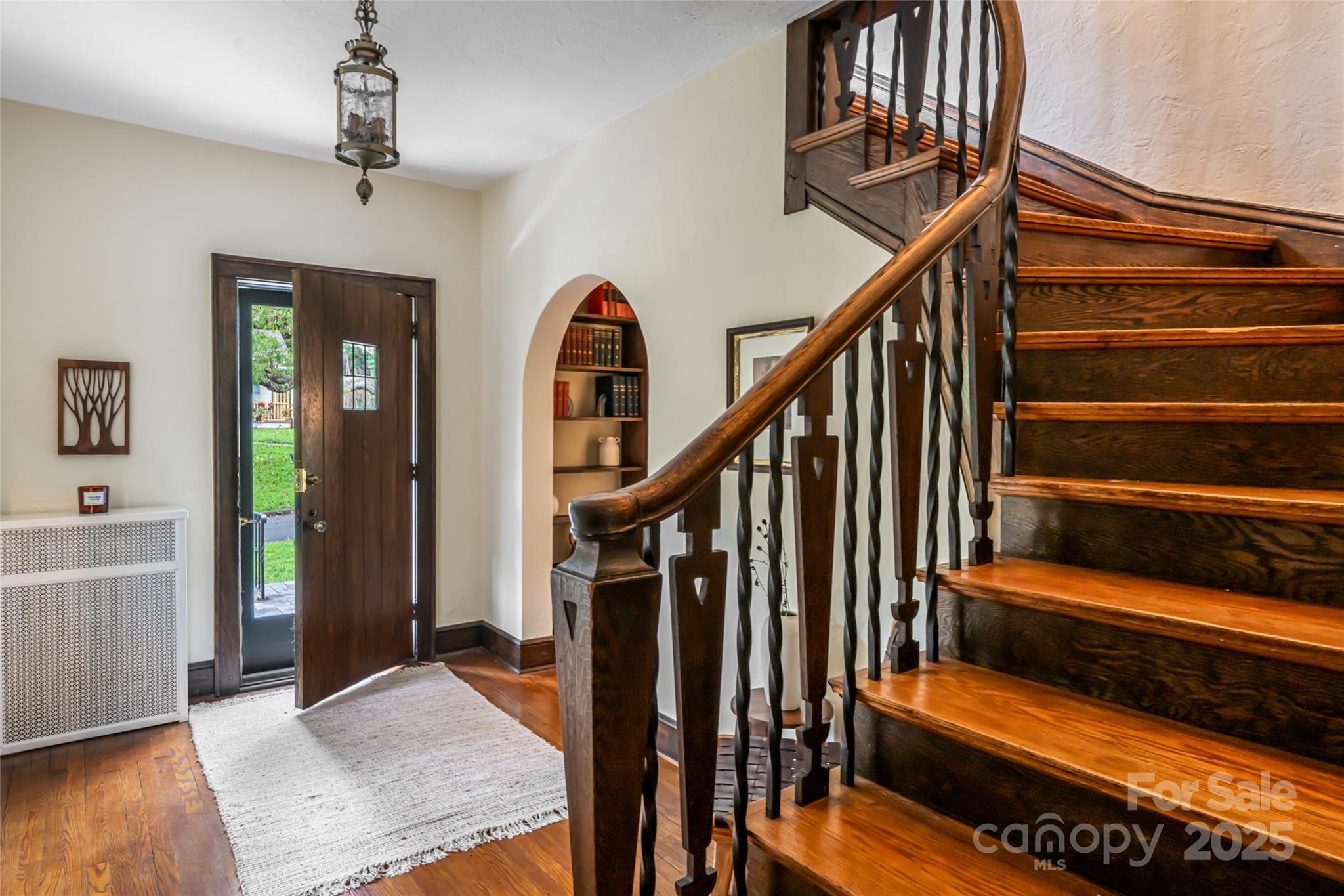 21 Lynwood Road