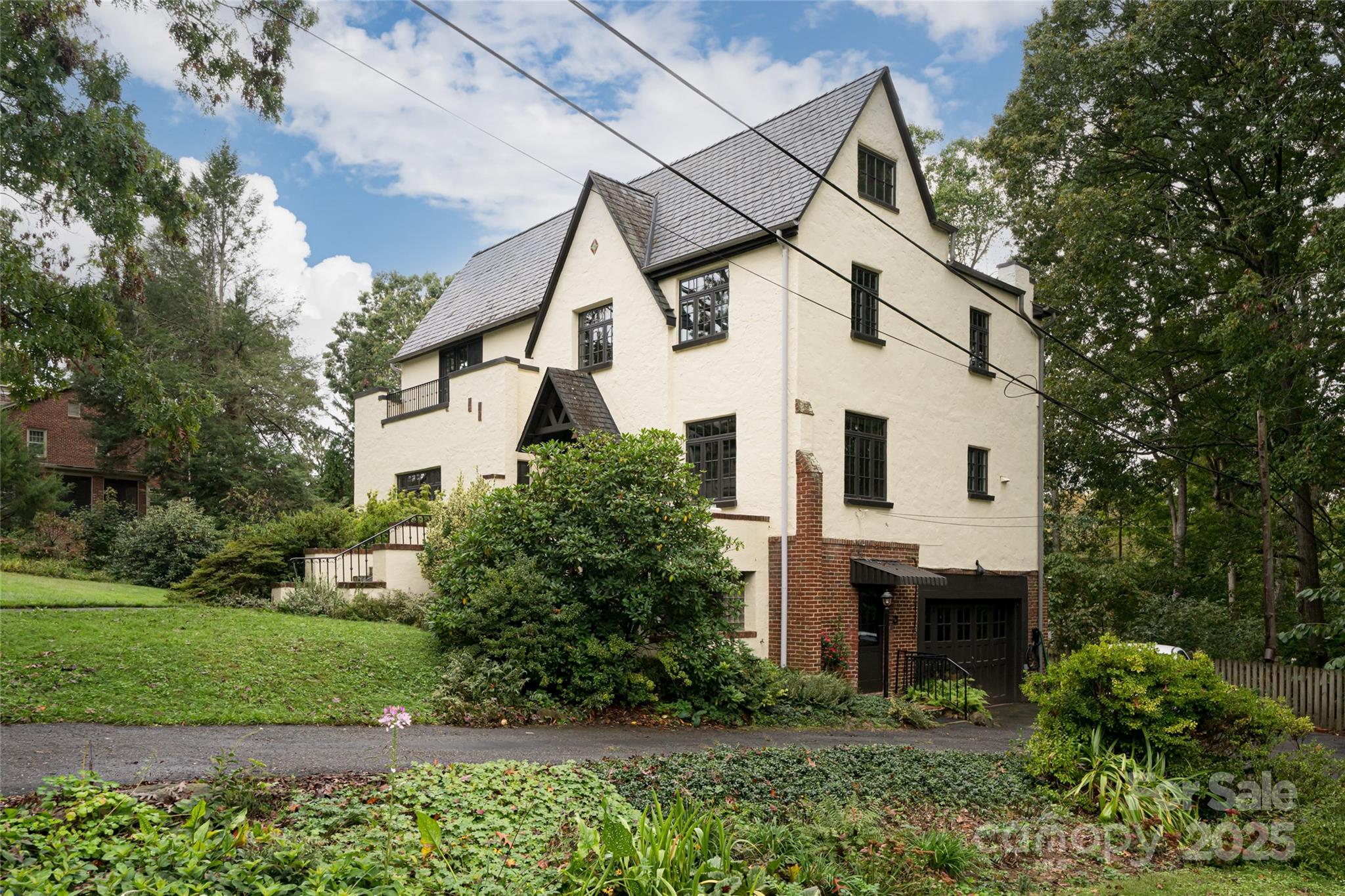 21 Lynwood Road