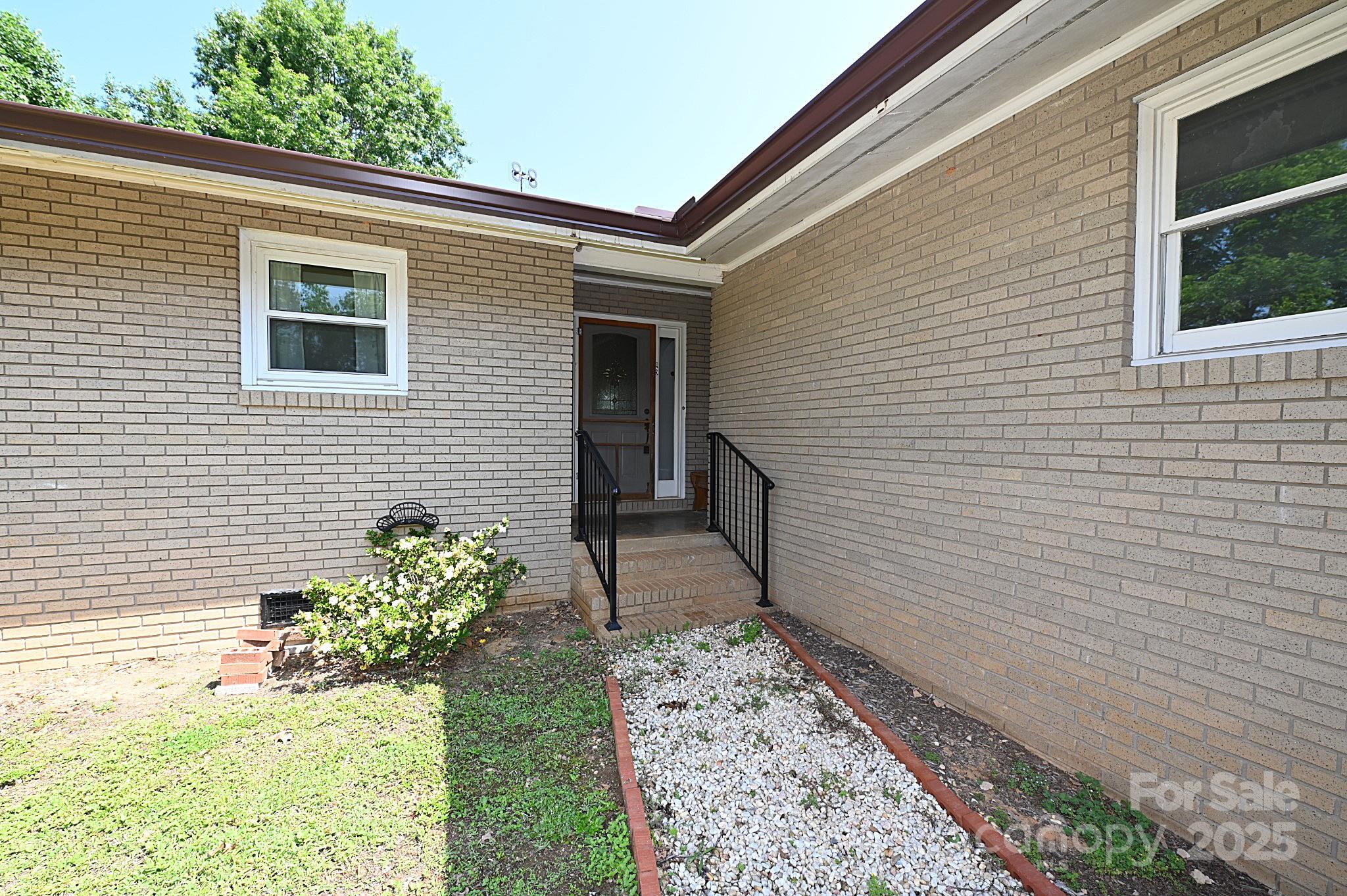 157 Blackberry Lane