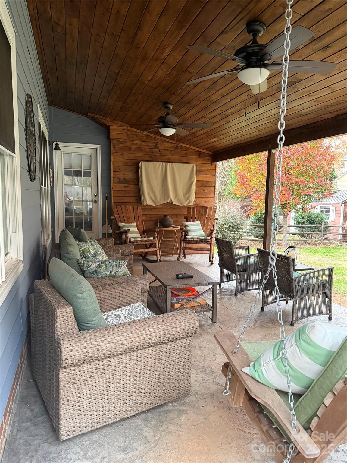 11001 Gladewater Drive