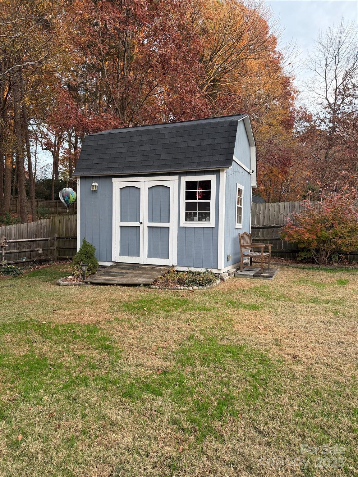 11001 Gladewater Drive