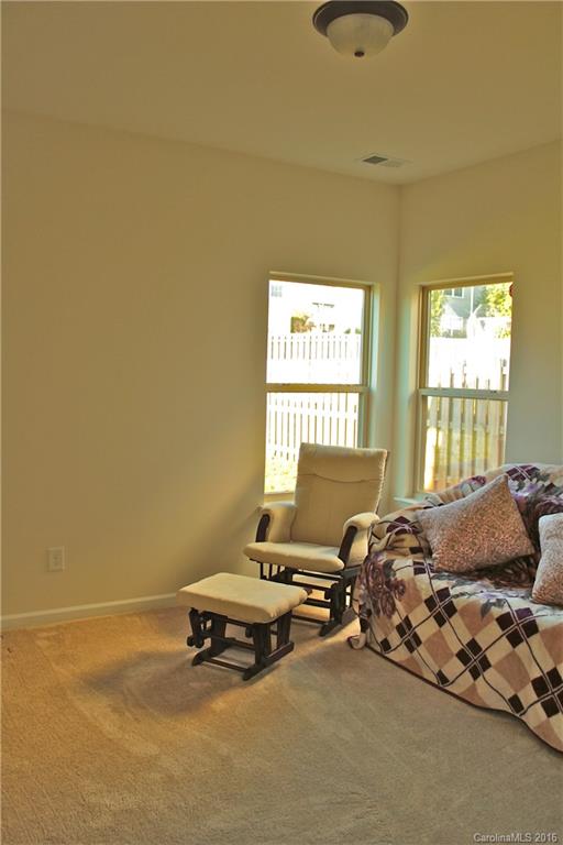 Curtis Pond - Residential