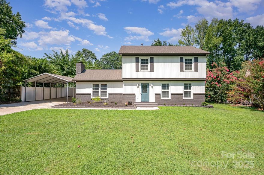 Beautifully renovated home in a great location.  Minutes from uptown, Matthews and Cotswold shopping center.  Features includes new interior and exterior paint. New flooring throughout and new tile master shower with vanity.  Previous owners decided to make a living space downstairs into a bedroom making it a 5 bedroom home.
All new kitchen appliances including refrigerator and new light fixtures throughout.   2 car detached carport and a large fenced in back yard.  A bonus in the backyard is an enclosed space (approx. 380 sq.ft) with windows and a split heat/air system great for entertaining, a must see.