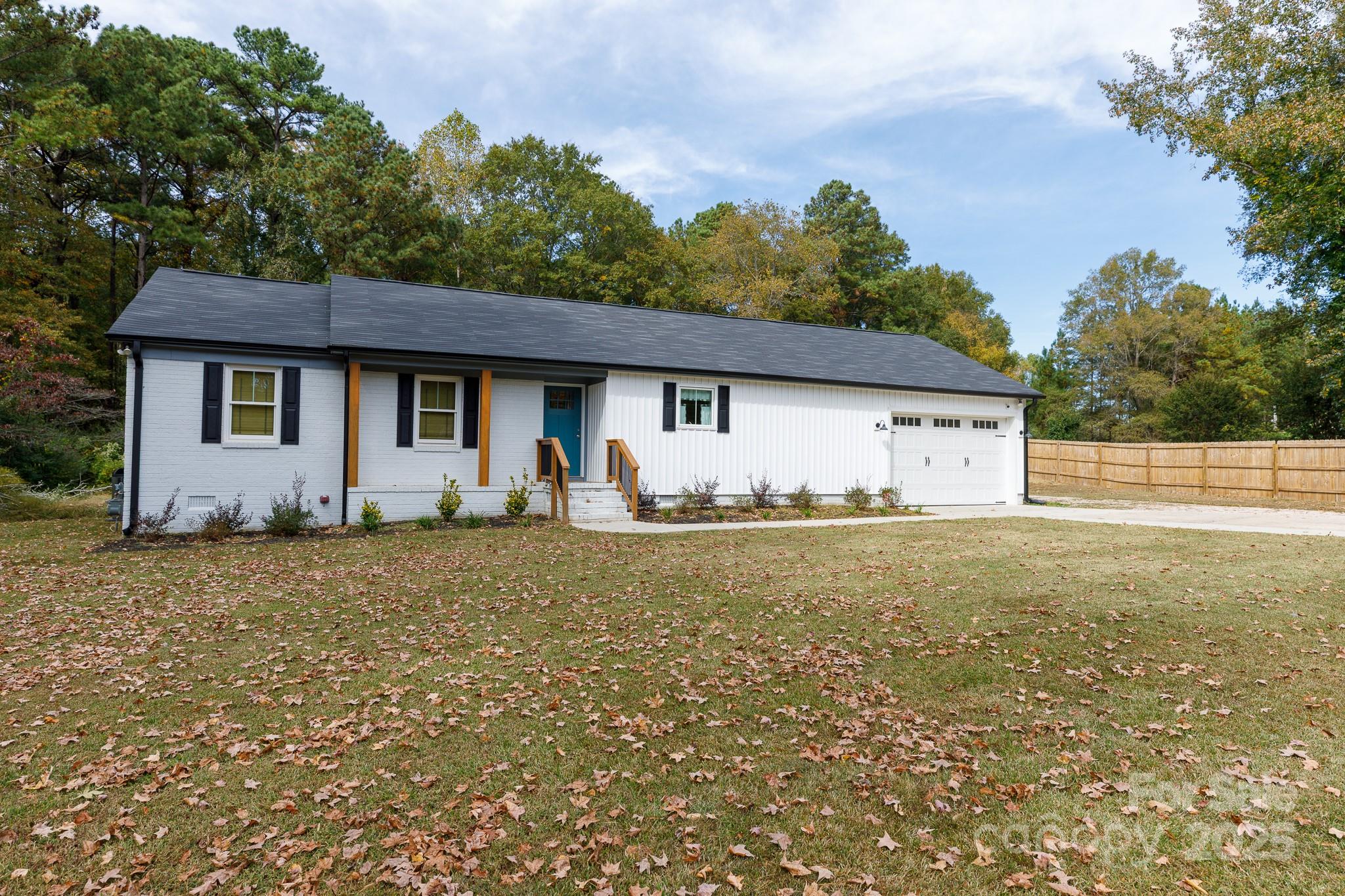 2184 Chanticleer Circle