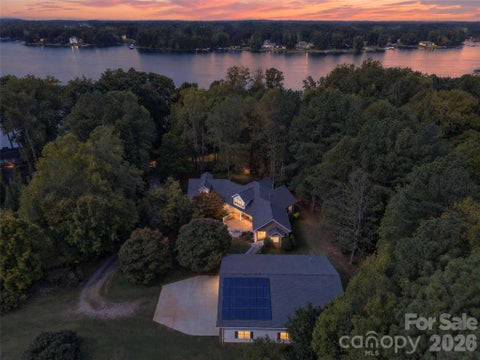 Photo of 321 Normandy Road, Mooresville, NC 28117 (MLS # 4432473)