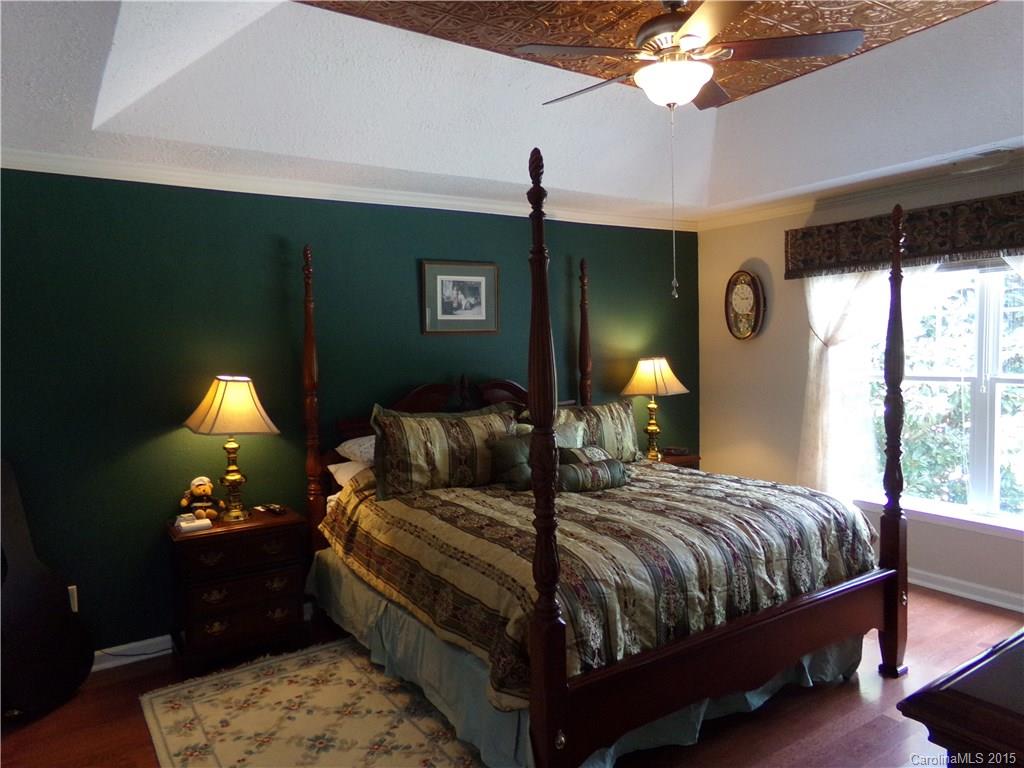 Oakhurst - Residential