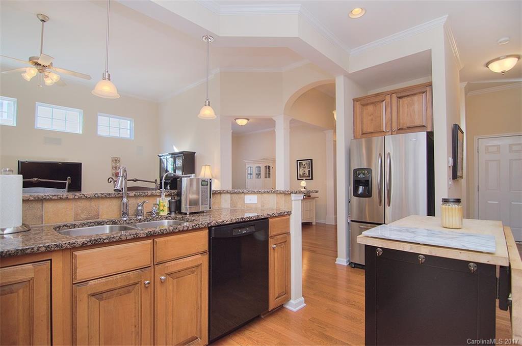 Tega Cay - Residential
