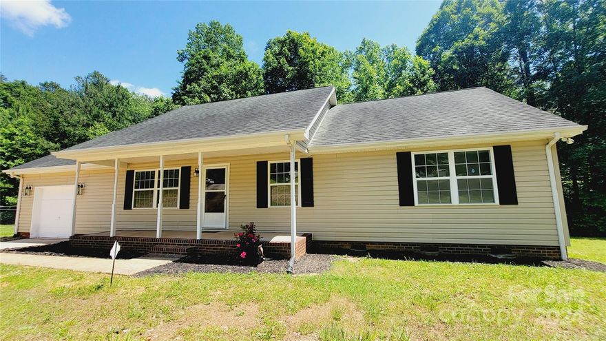 Privately and quietly situated House on a Cul-de-Sac consisting of 3 lots totaling 2.4 acres. Gently sloped front yard is full of lush green grass and on the back and sides surrounded by medium-sized trees. There's a large fenced side yard with an access to the garage; a perfect setting to let your pets roam safely. House has a large front rocking chair covered porch, as well as a large rear deck surrounded by beautiful mid-size tree creating a private and serene setting for those hot summer barbecue parties. Home has been beautifully renovated inside, from new laminate flooring in the Living, Kitchen and Hallway and new higher end carpets in the bedrooms to upgraded kitchen quartz counter, new appliances and hardware. House has also been fully repainted inside, bathrooms updated and new exterior doors replaced. House has a water softener system and a vapor barrier in the crawlspace. Come and see this beautifully renovated home with this amazing location, only minutes from Hwy 321.