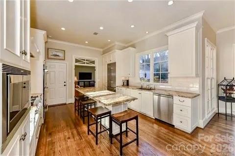 Myers Park - Residential