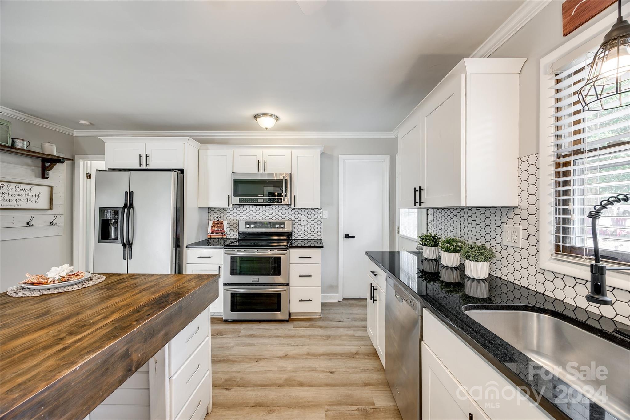 Tega Cay - Residential