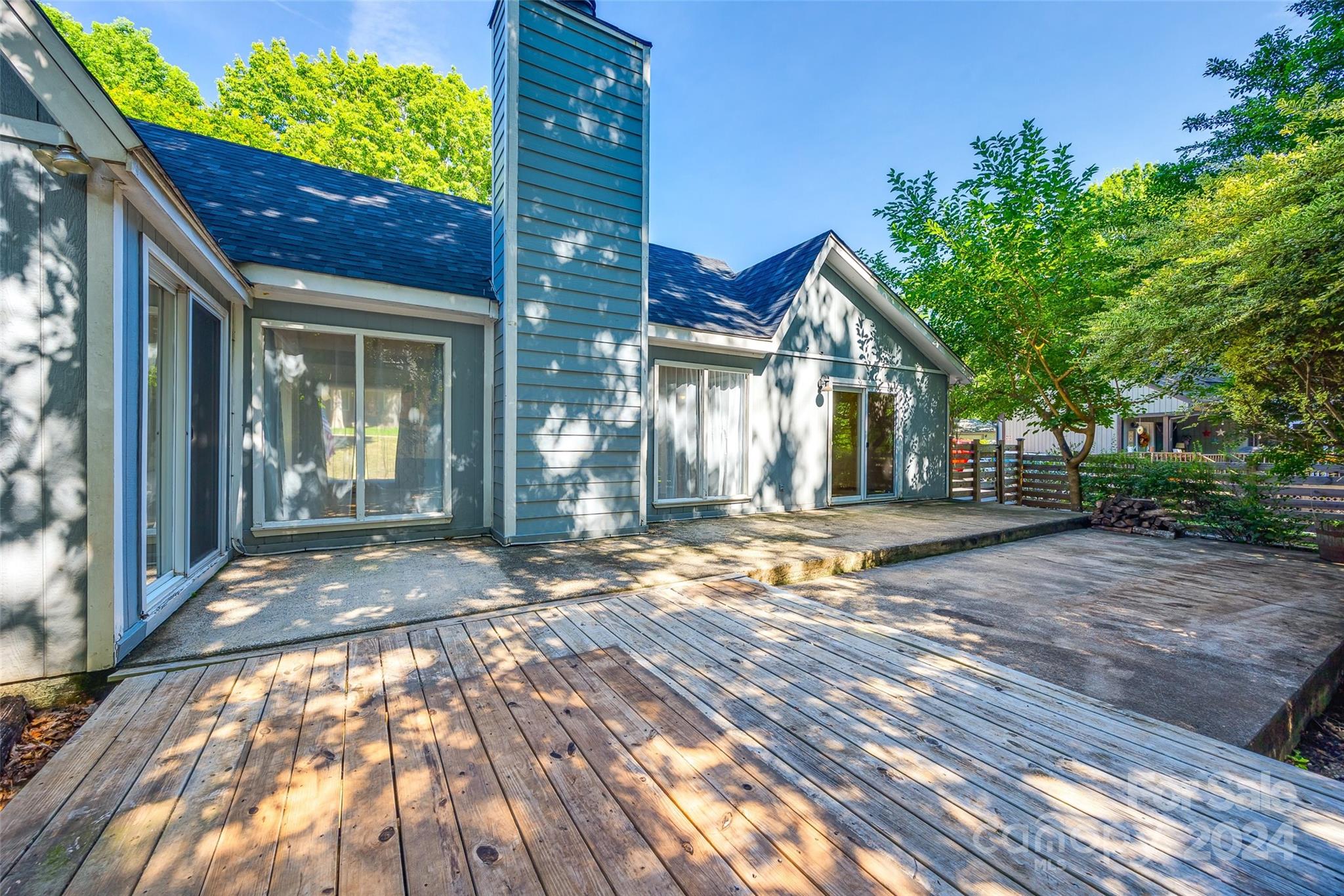 Tega Cay - Residential