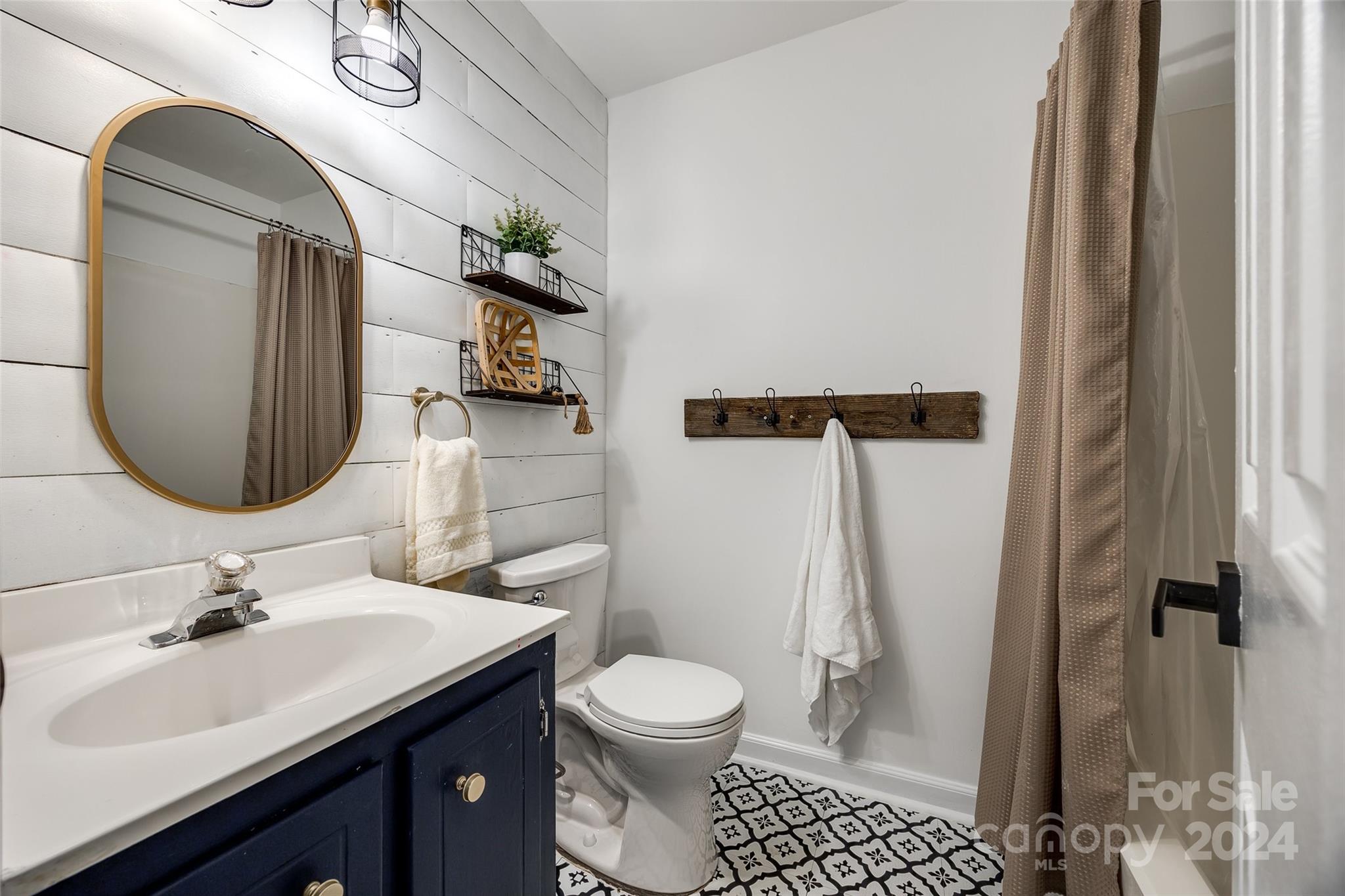 Tega Cay - Residential