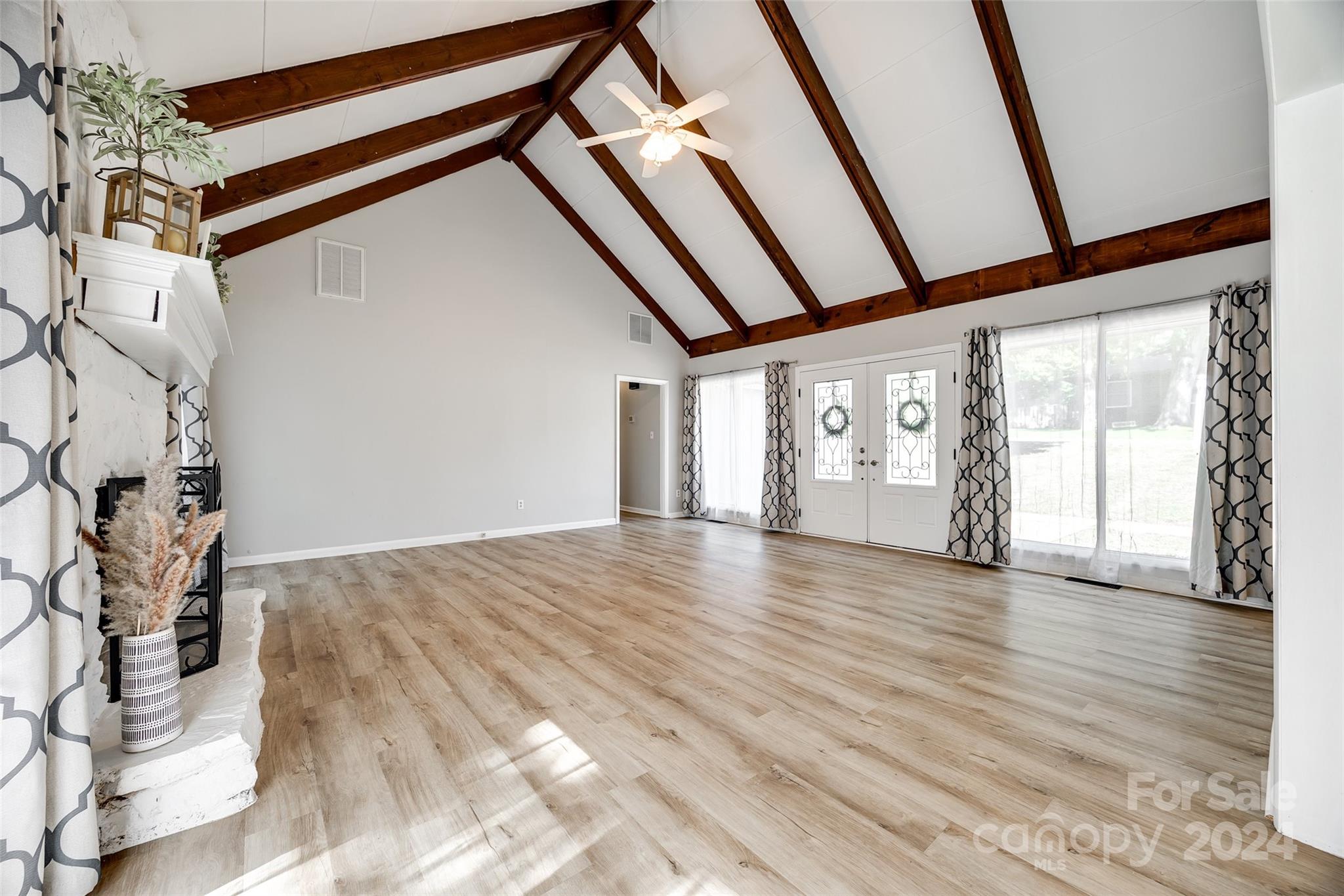 Tega Cay - Residential