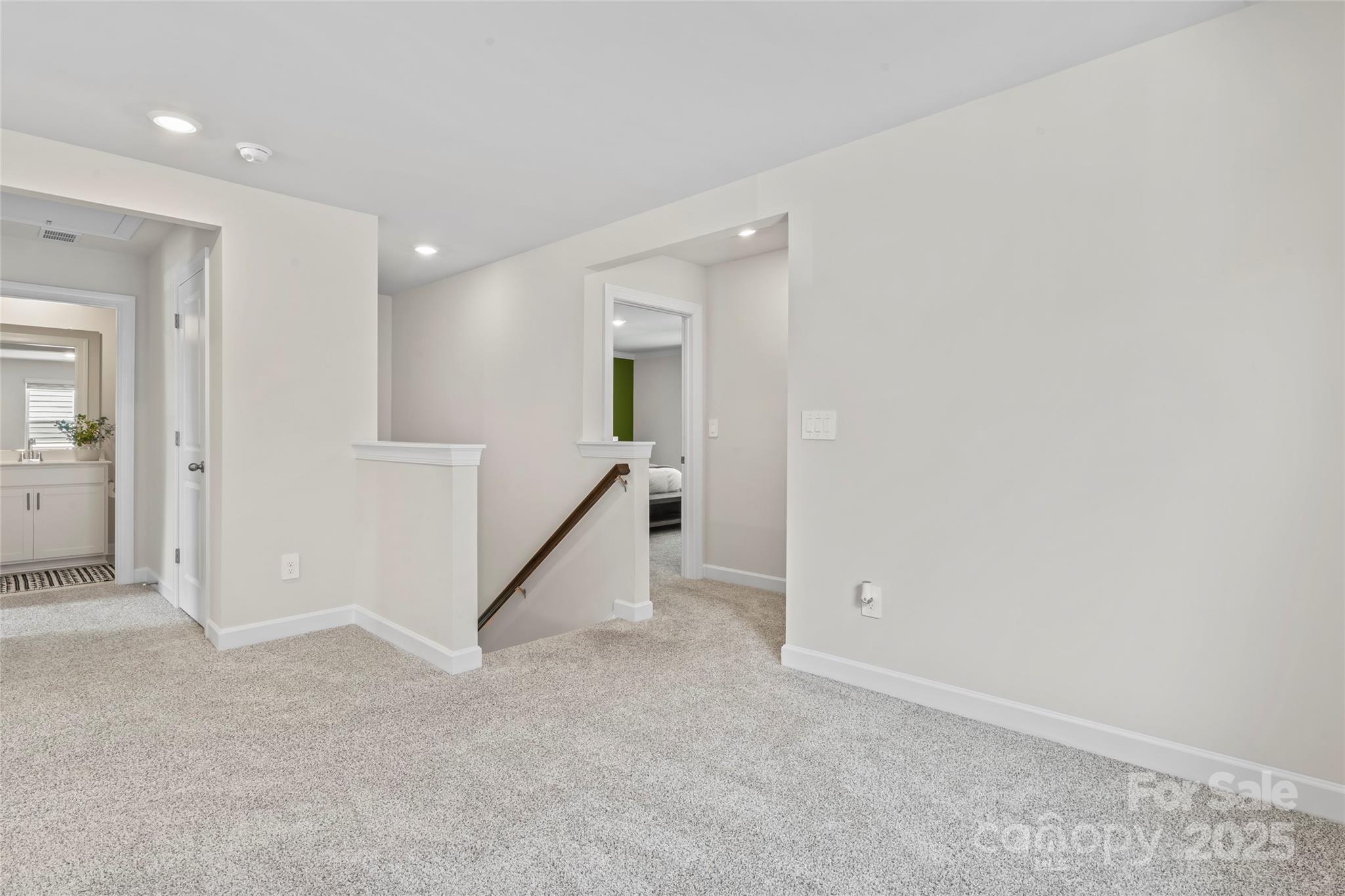 Henderson Manor - Residential