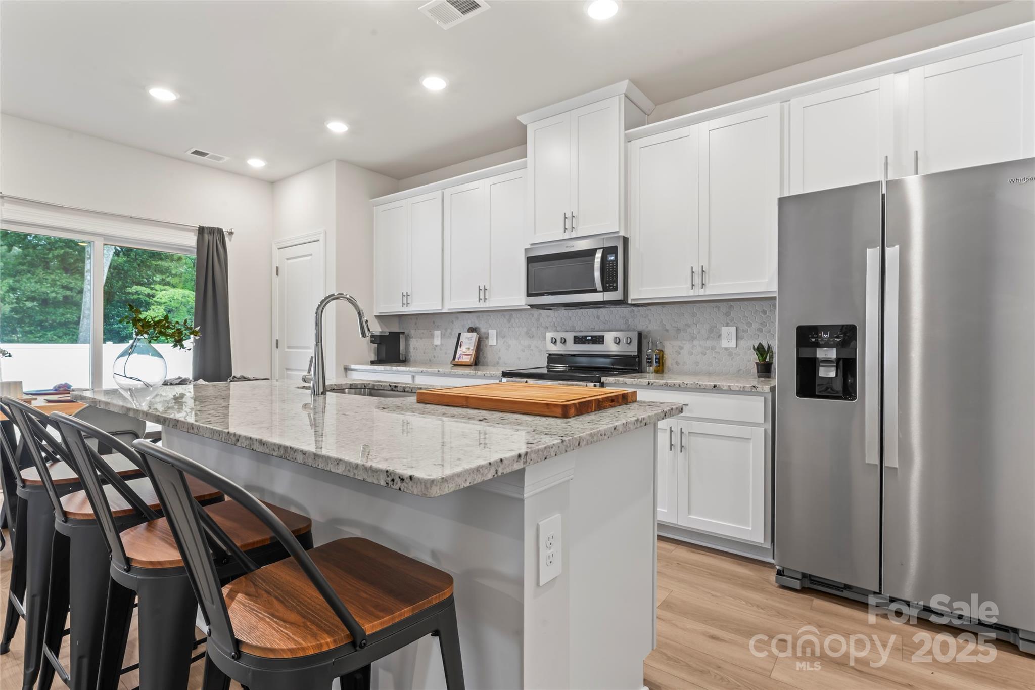 Henderson Manor - Residential