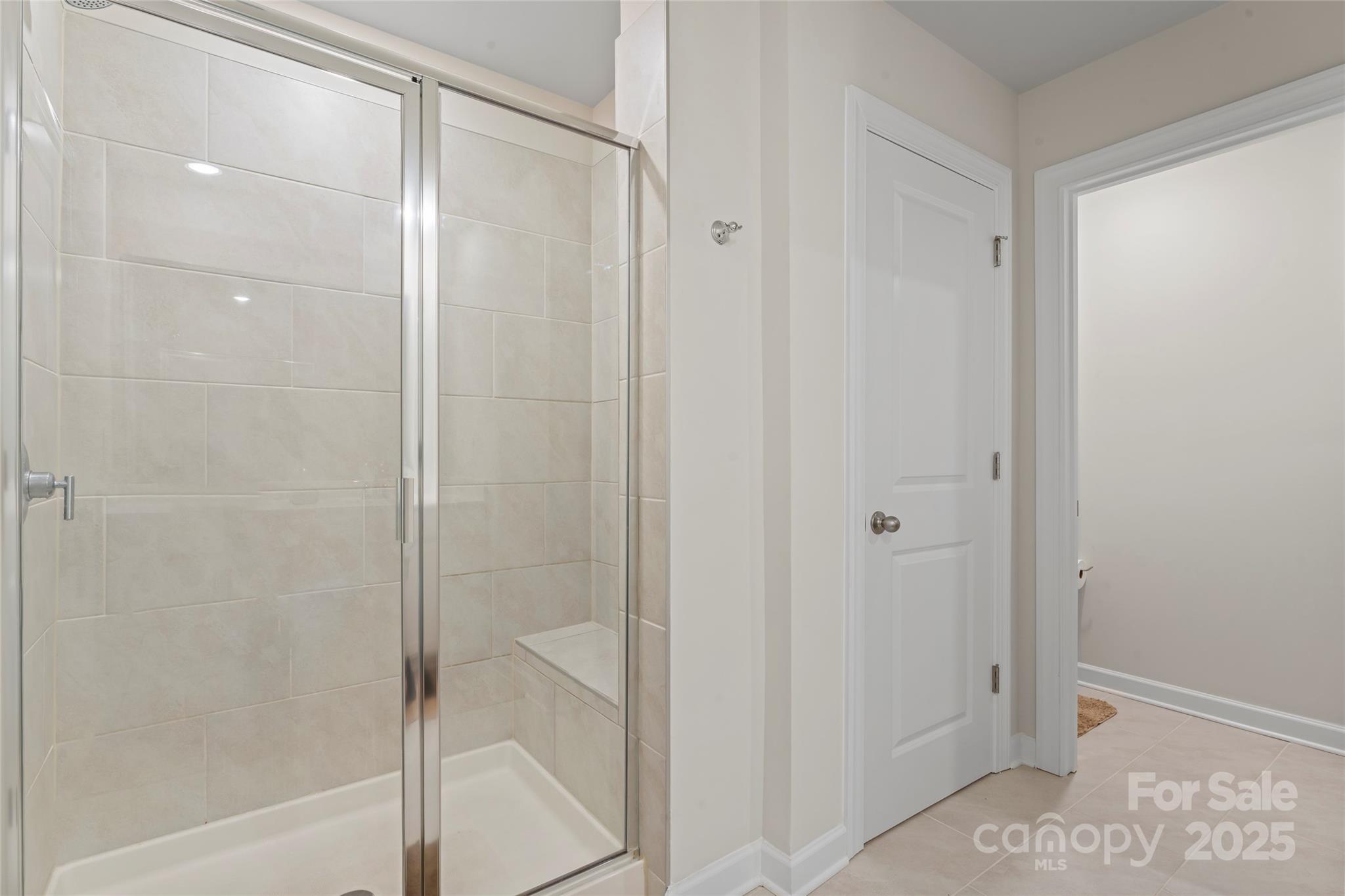 Henderson Manor - Residential