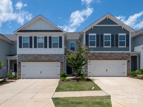 Photo of 4177 Steel Way, Sherrills Ford, NC 28673 (MLS # 4272136)