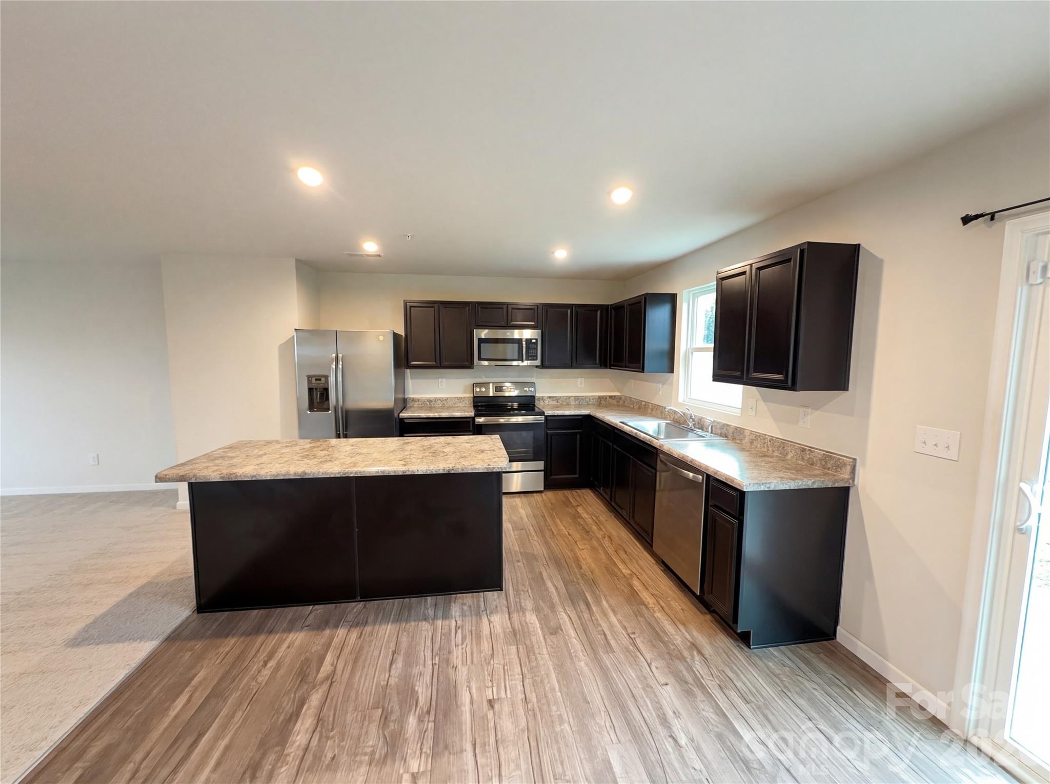 2511 Willow Pond Lane SE