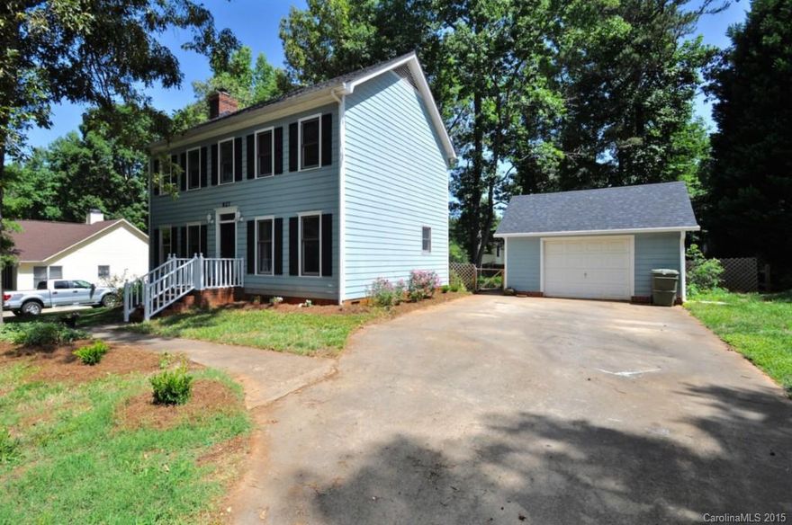 Charming Home in Fort Mill on a Quiet Cul-de-Sac Street, Fantastic School District! Private Wooded Fenced Yard (.34 acre), Updated Eat-in Kit w/Corian Countertops & Stainless Steel Appls, Self-Cleaning Convection Oven & Smooth Surface Range & Built-in Micro, Spacious Living Room w/Natural Wood Burning Fpl & French Doors to Deck, Patio off Deck, HW Flrs on Most of Main, 30 Year Arch. Roof 2012, Brand New Fridge, Large MBR w/New Shower in Master Bath, Super Convenient Location, 1-Car Gar!