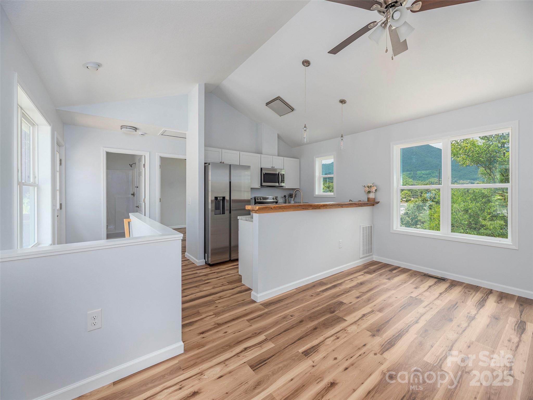 164 Carsen Loop