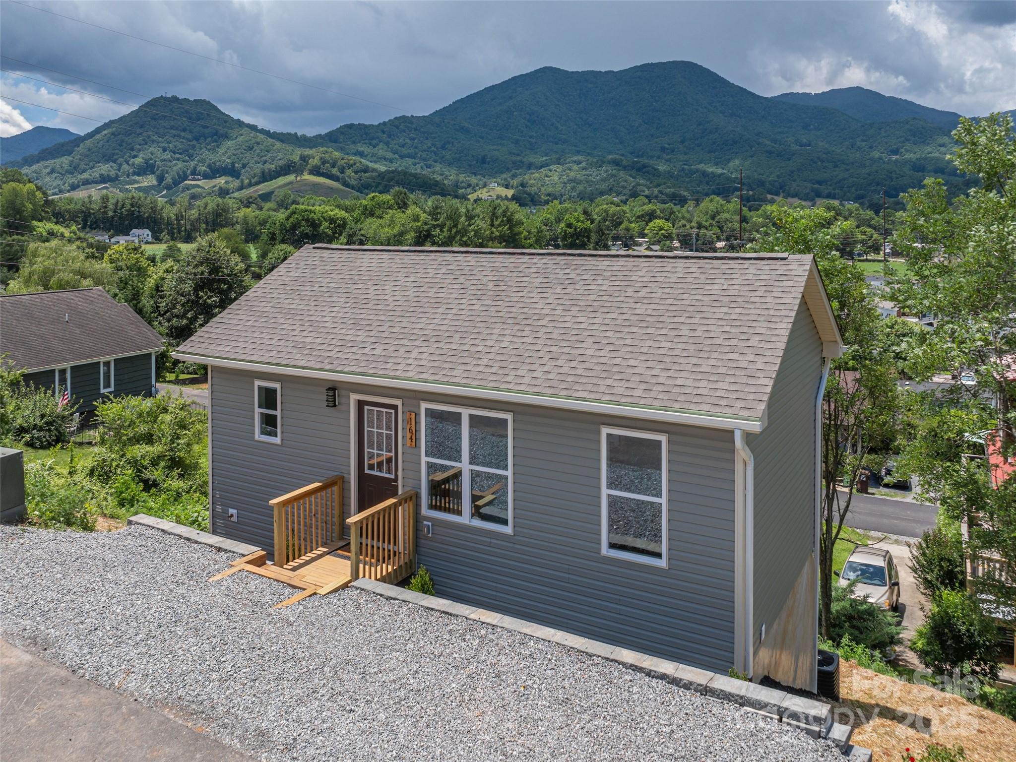 164 Carsen Loop