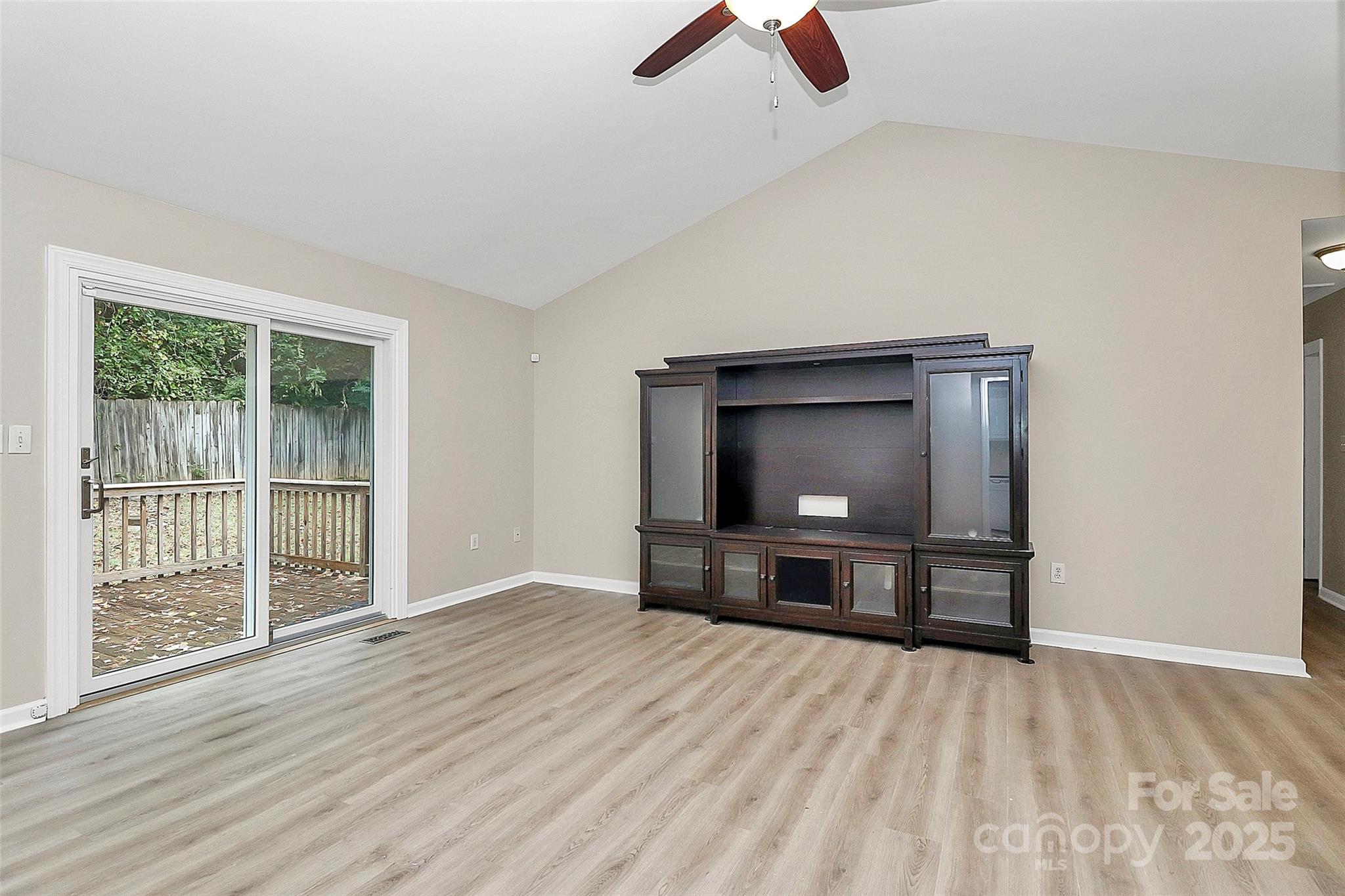 Ellis Estates - Residential