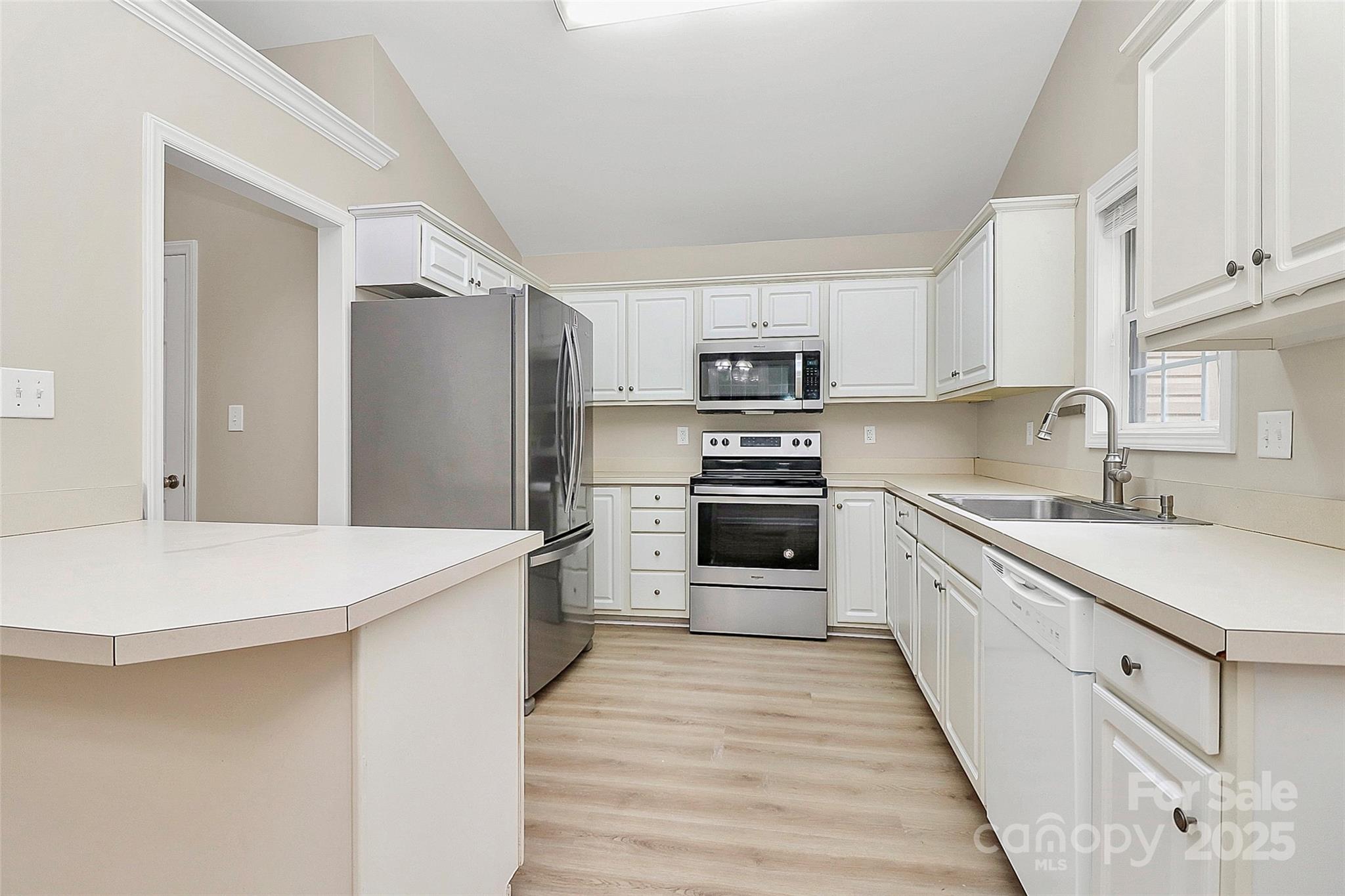 Ellis Estates - Residential