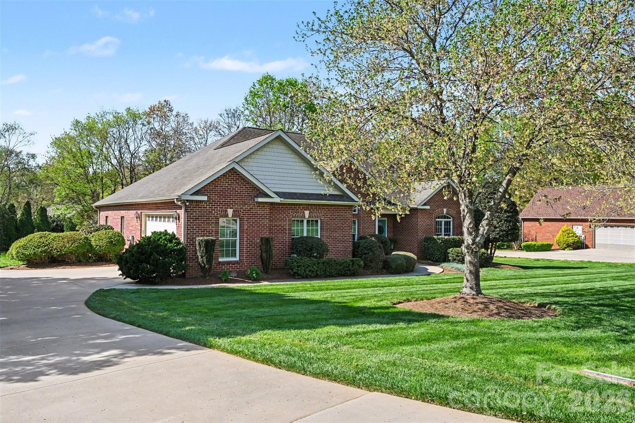 149 Howard Pond Loop