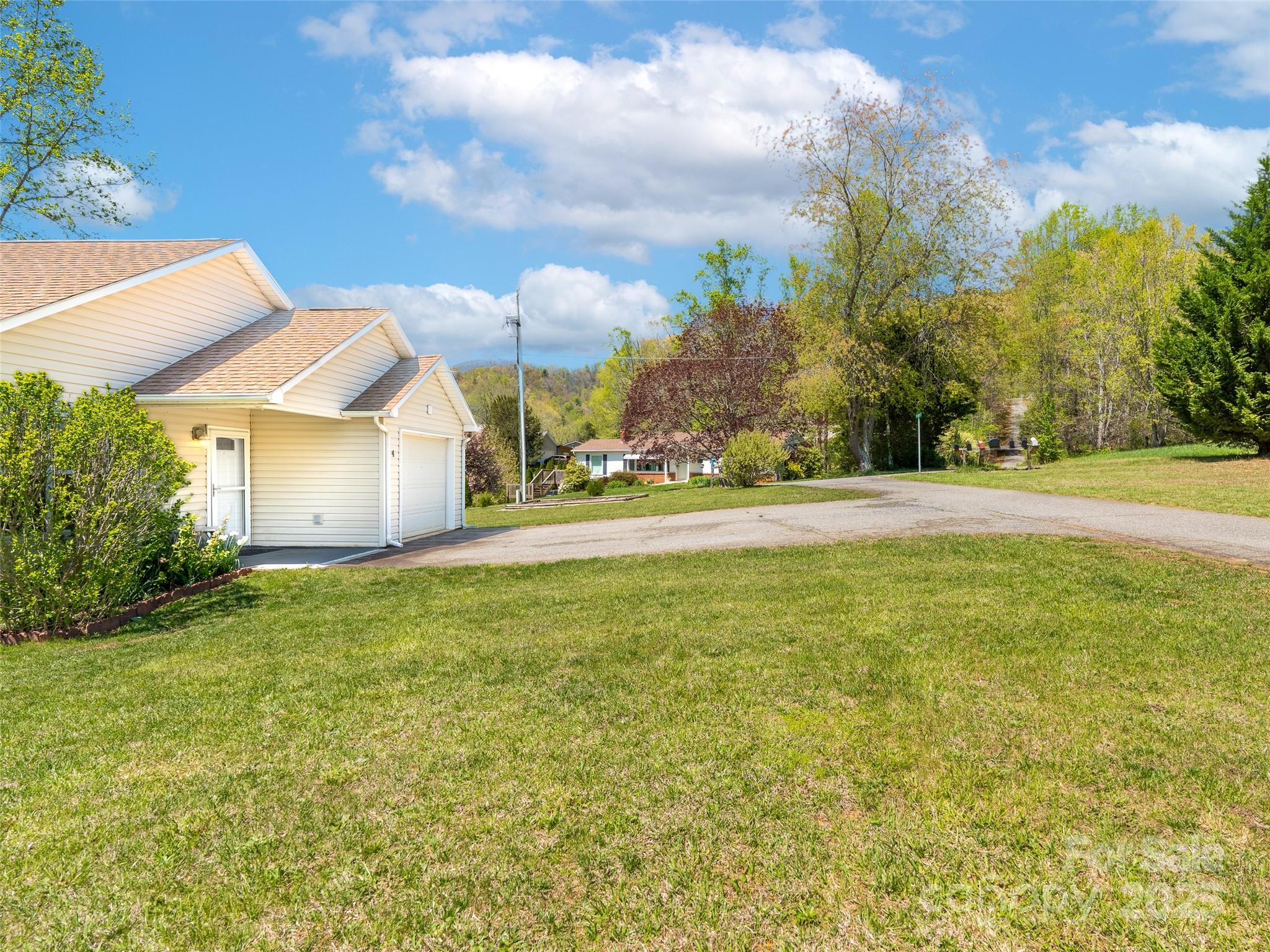 4 High Mountain Lane